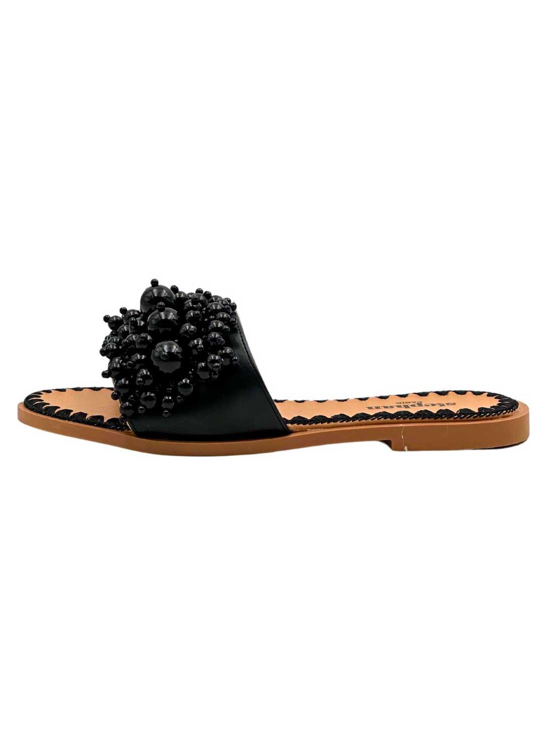 Malaika - Sandaler utsmyckade med stora pärlor