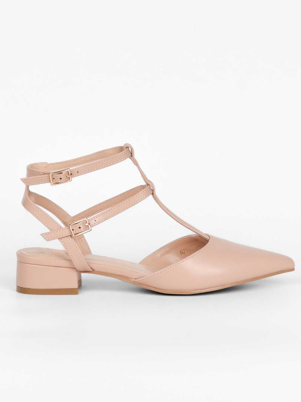 Stefani - Spetsig sandal med liten klack