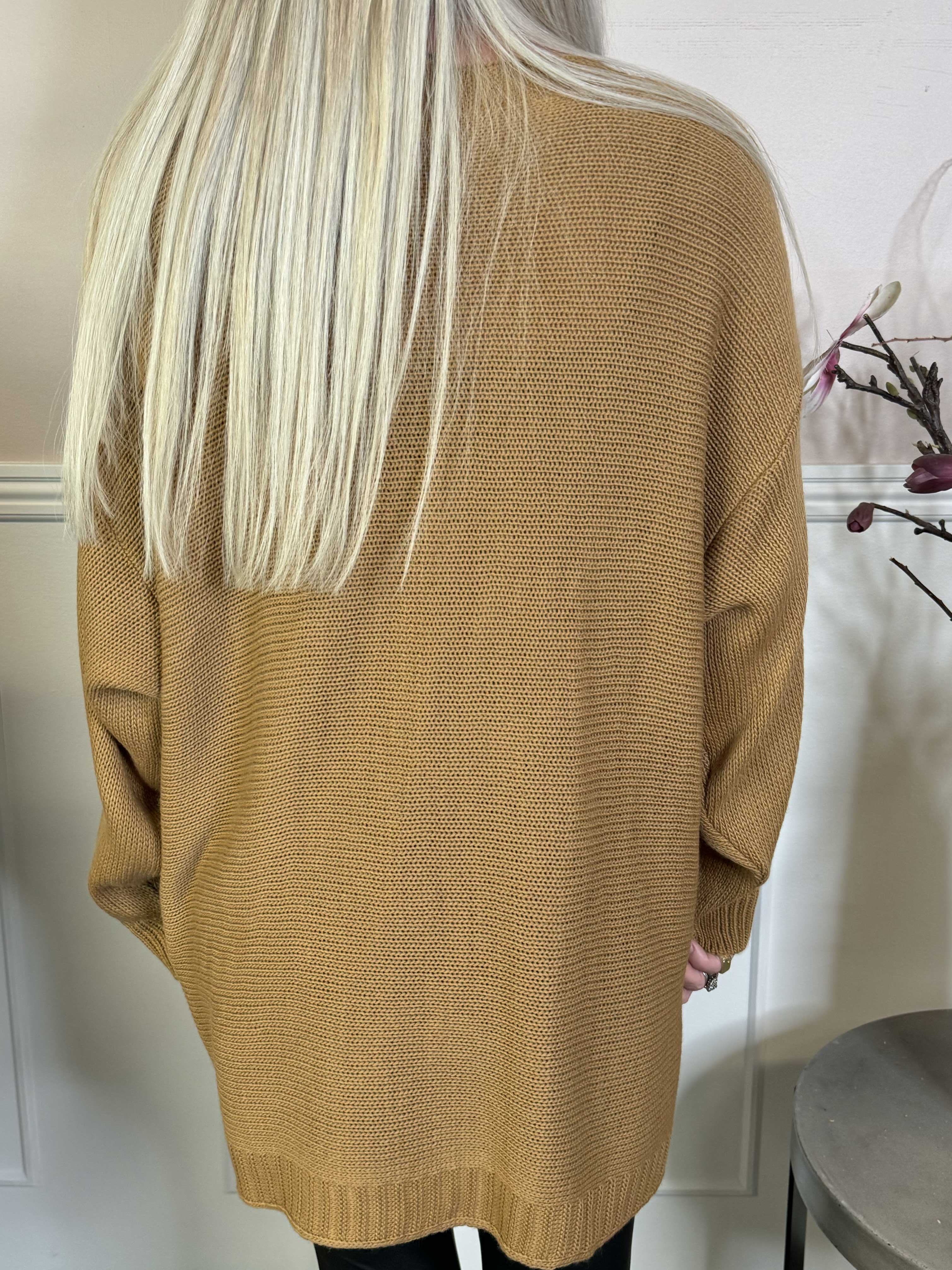 Amara Short - Tvåfärgad stickad blus med gulddetaljer