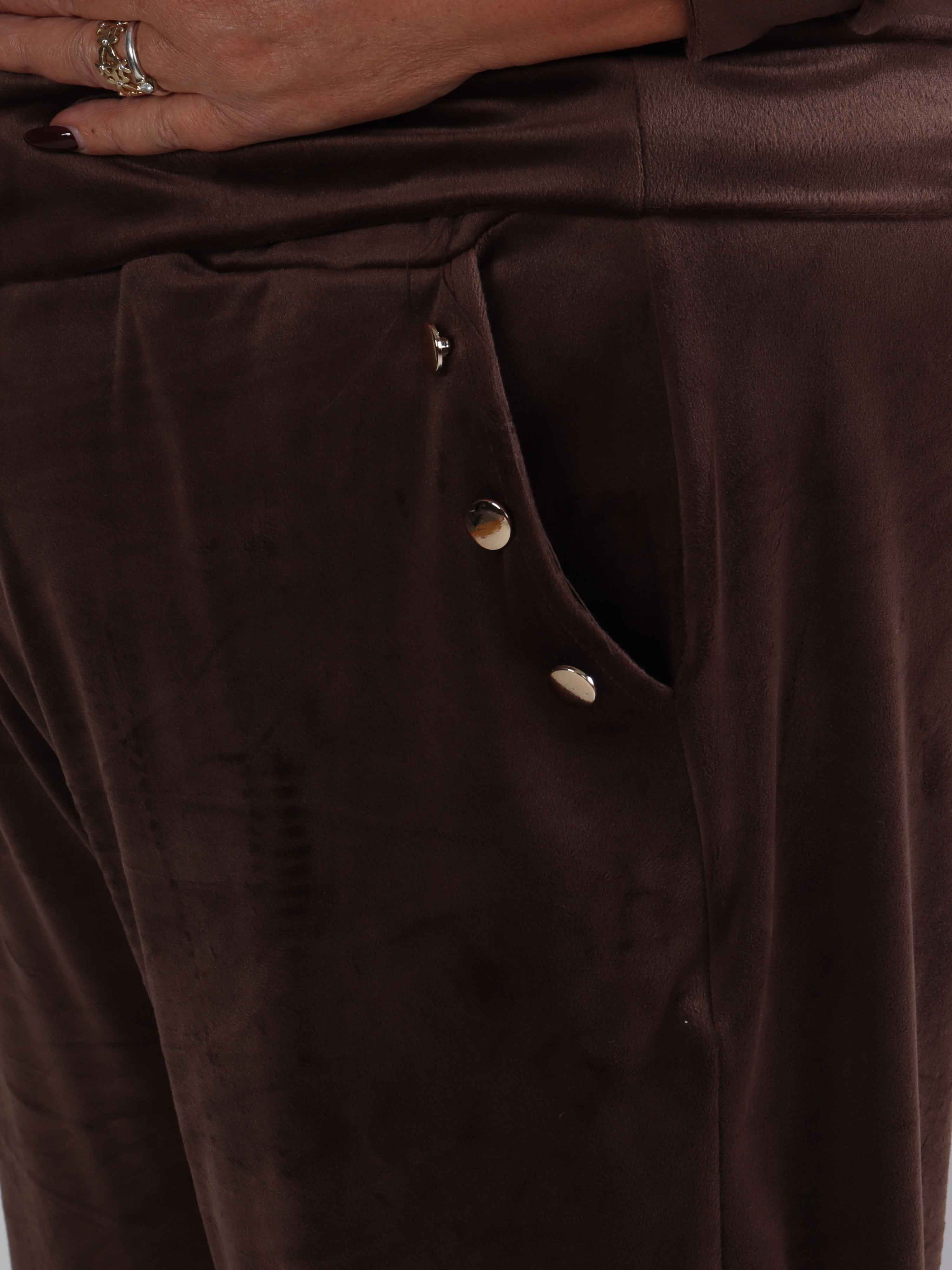 Arina - Plus size mjukisset i velour med guldknappar