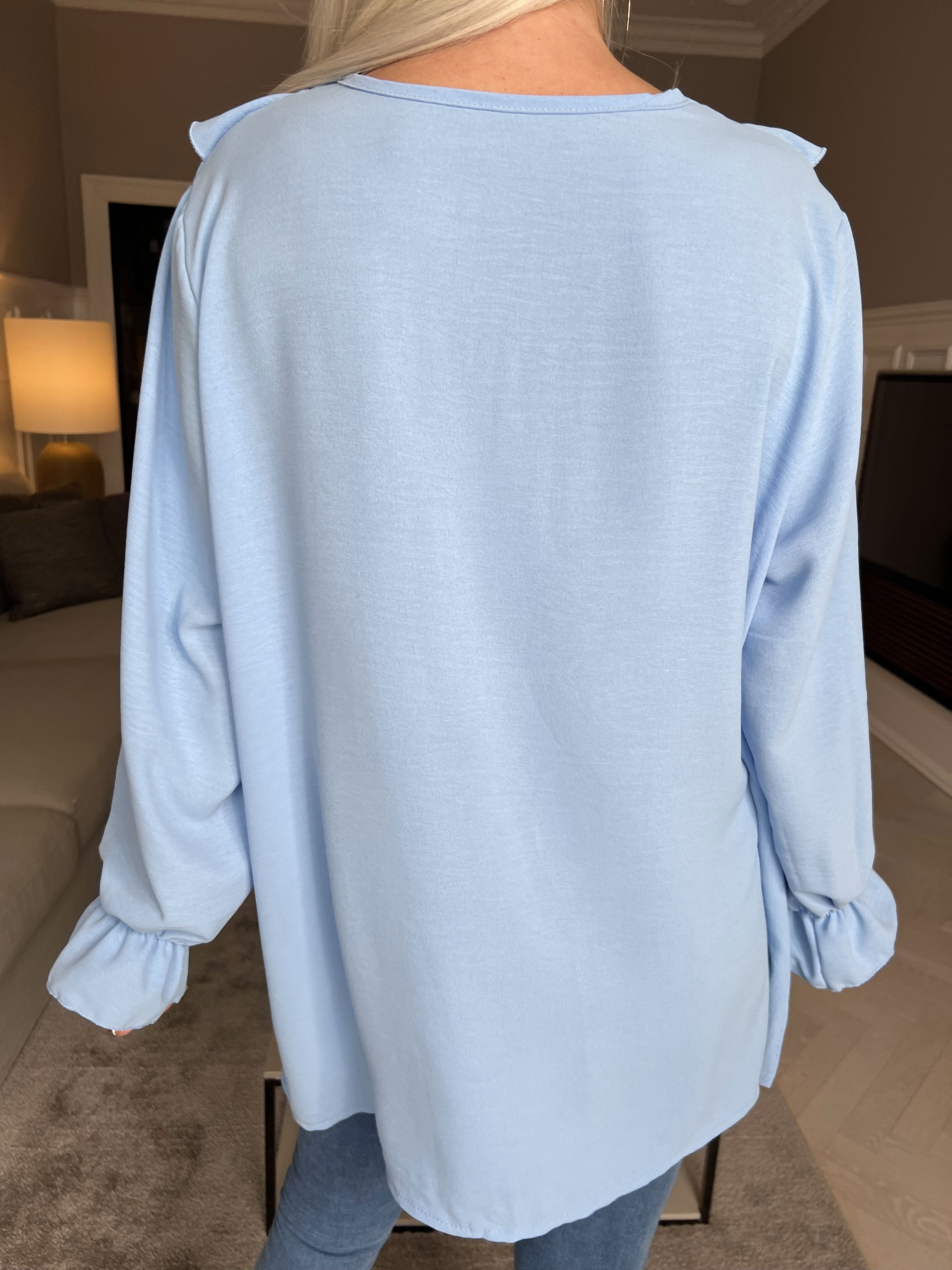 Ava - Söt tunika med volanger - Light blue