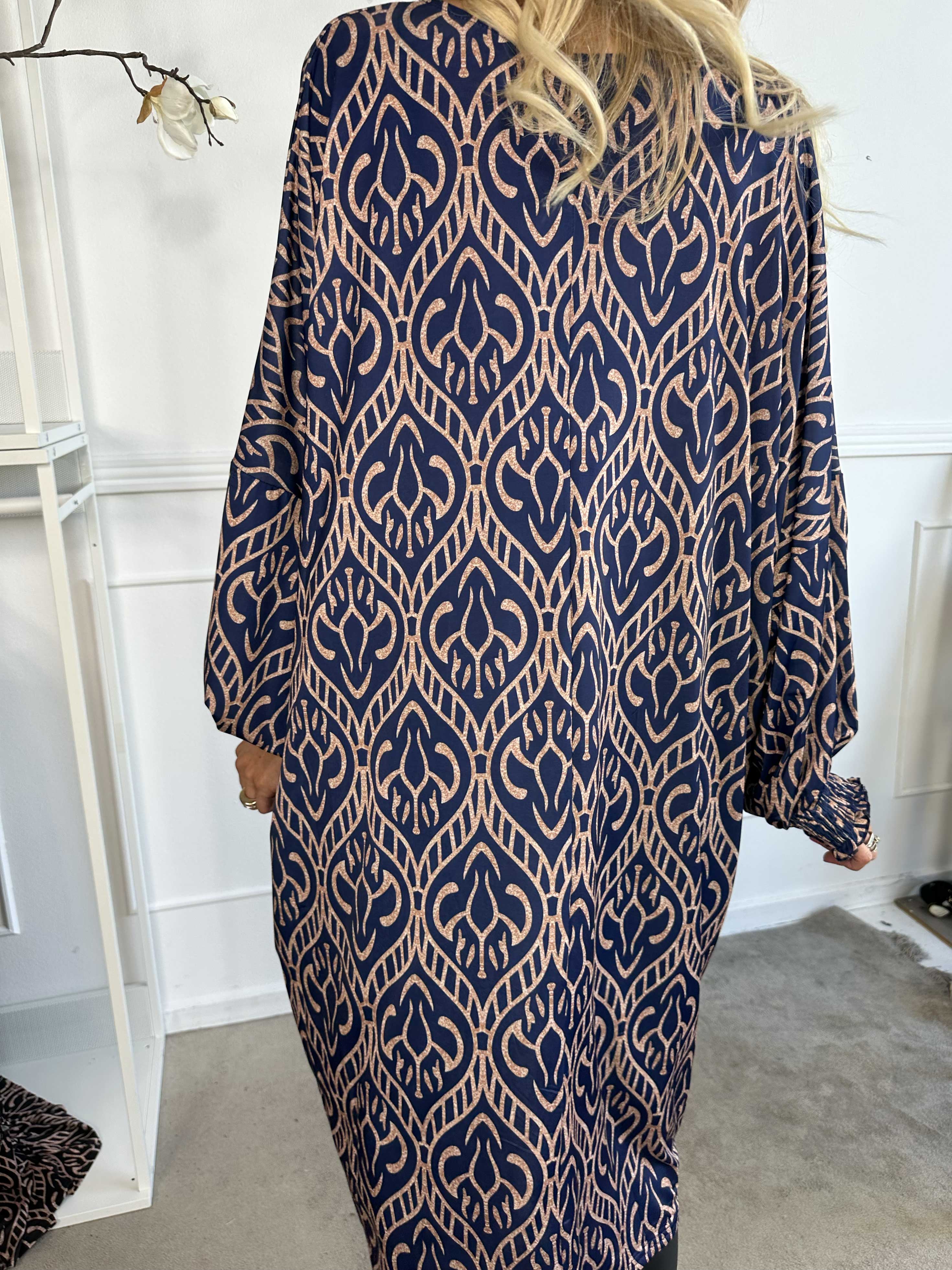 Azmina Boho L/S - Tunikaklänning i lös passform med resår