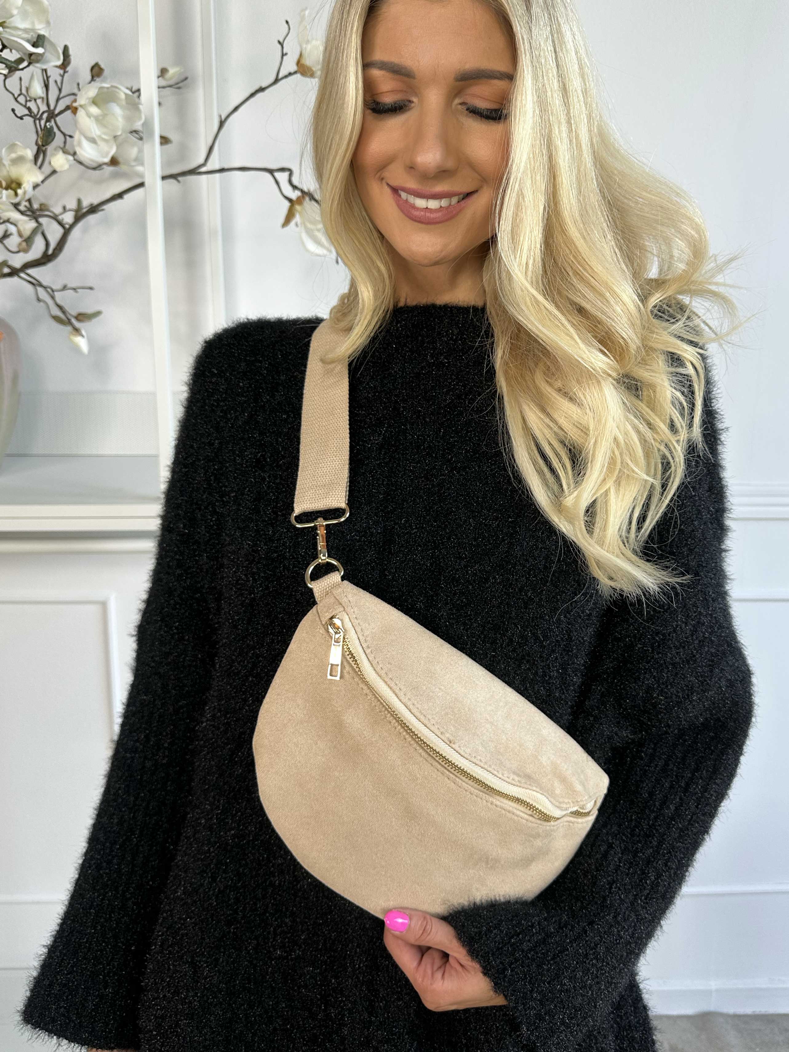 Belicia - Liten crossbody-väska i mockalook