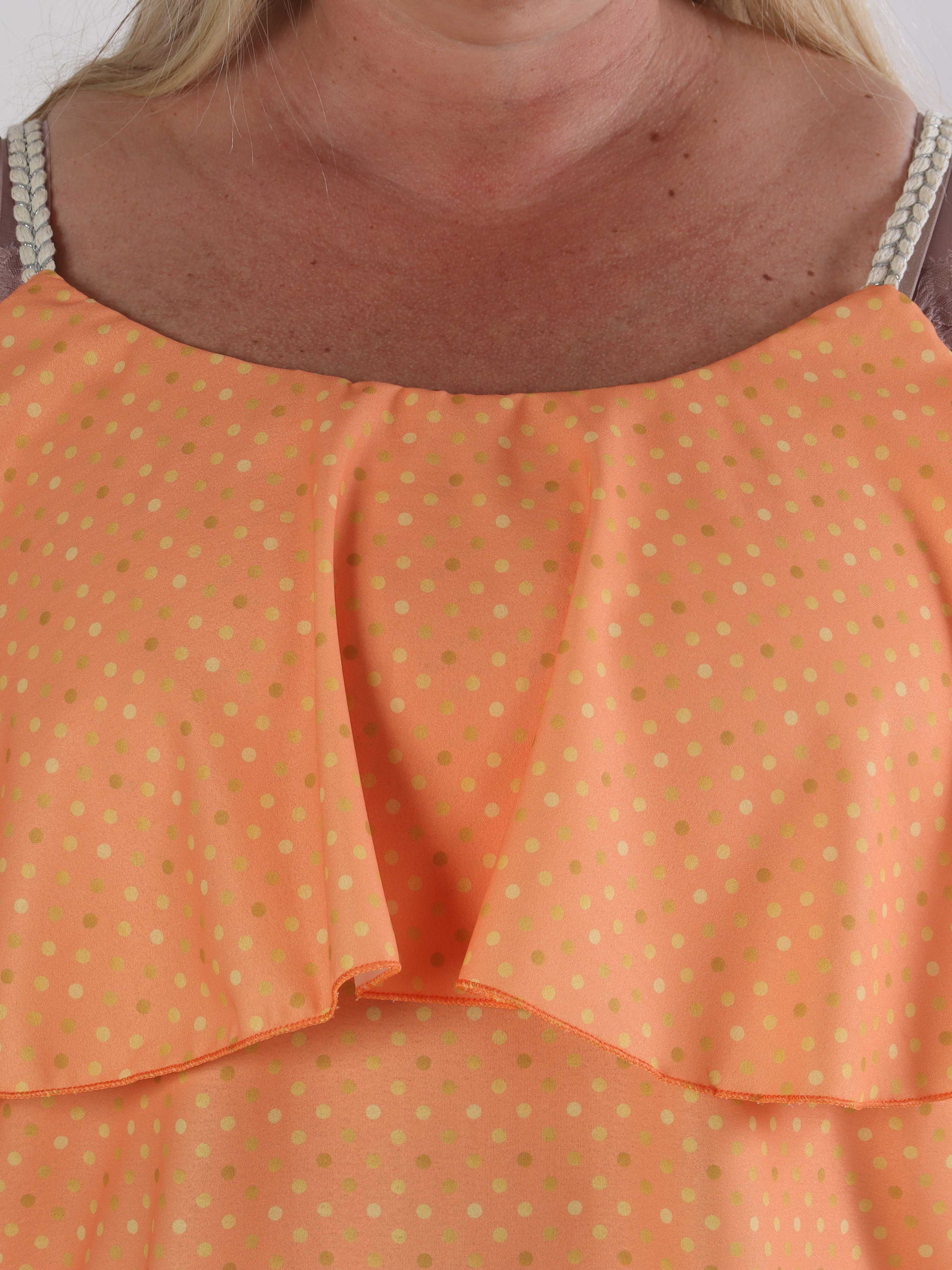 Blanca Dot Top - Prickig plus size topp med volangkant och flätade axelband