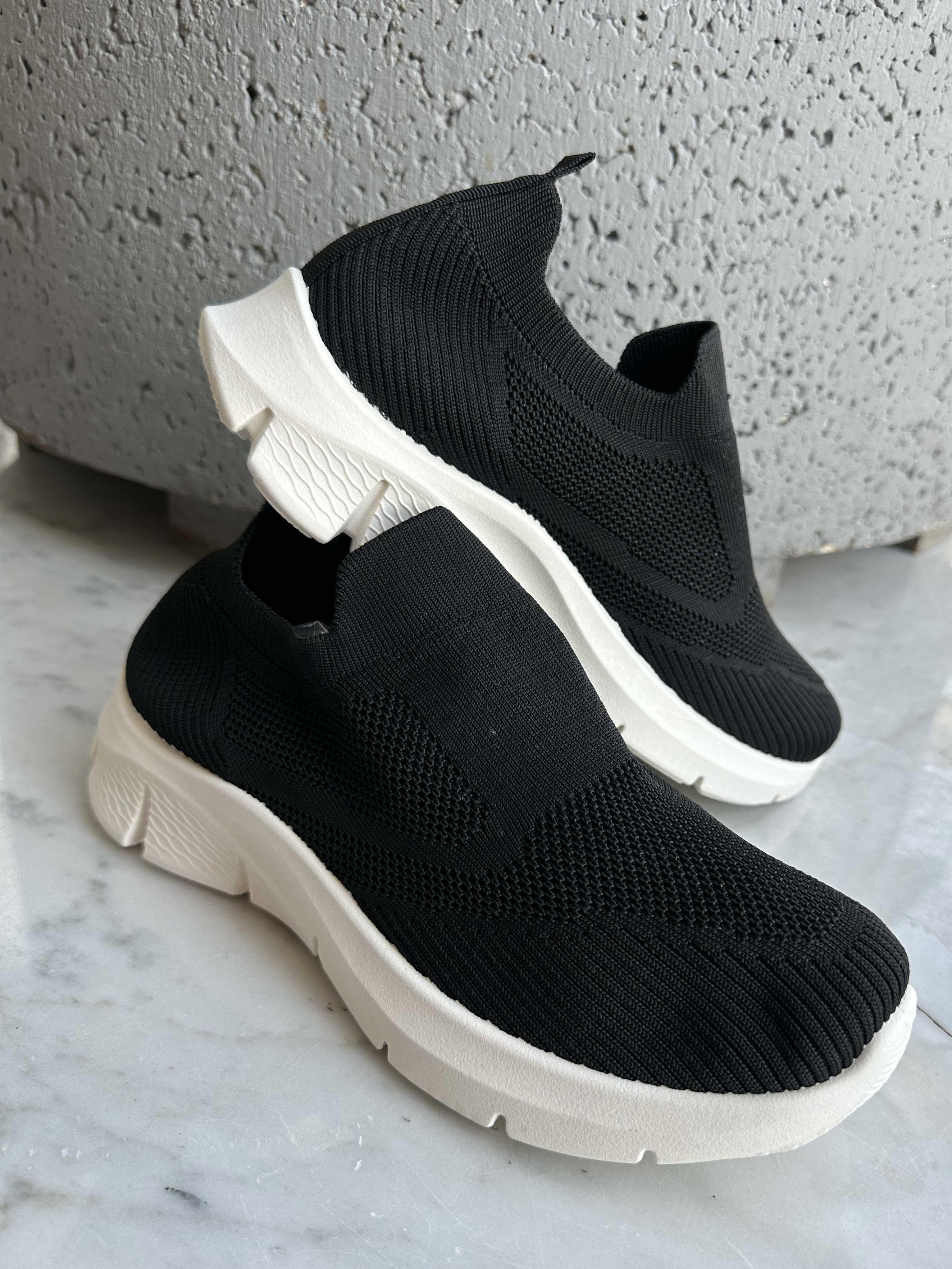 Cassie - Sneakers med strumpor och glittertrådar