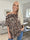 Chili Leo Sleeveless - Leopardmönstrad tunika med volanghalsringning