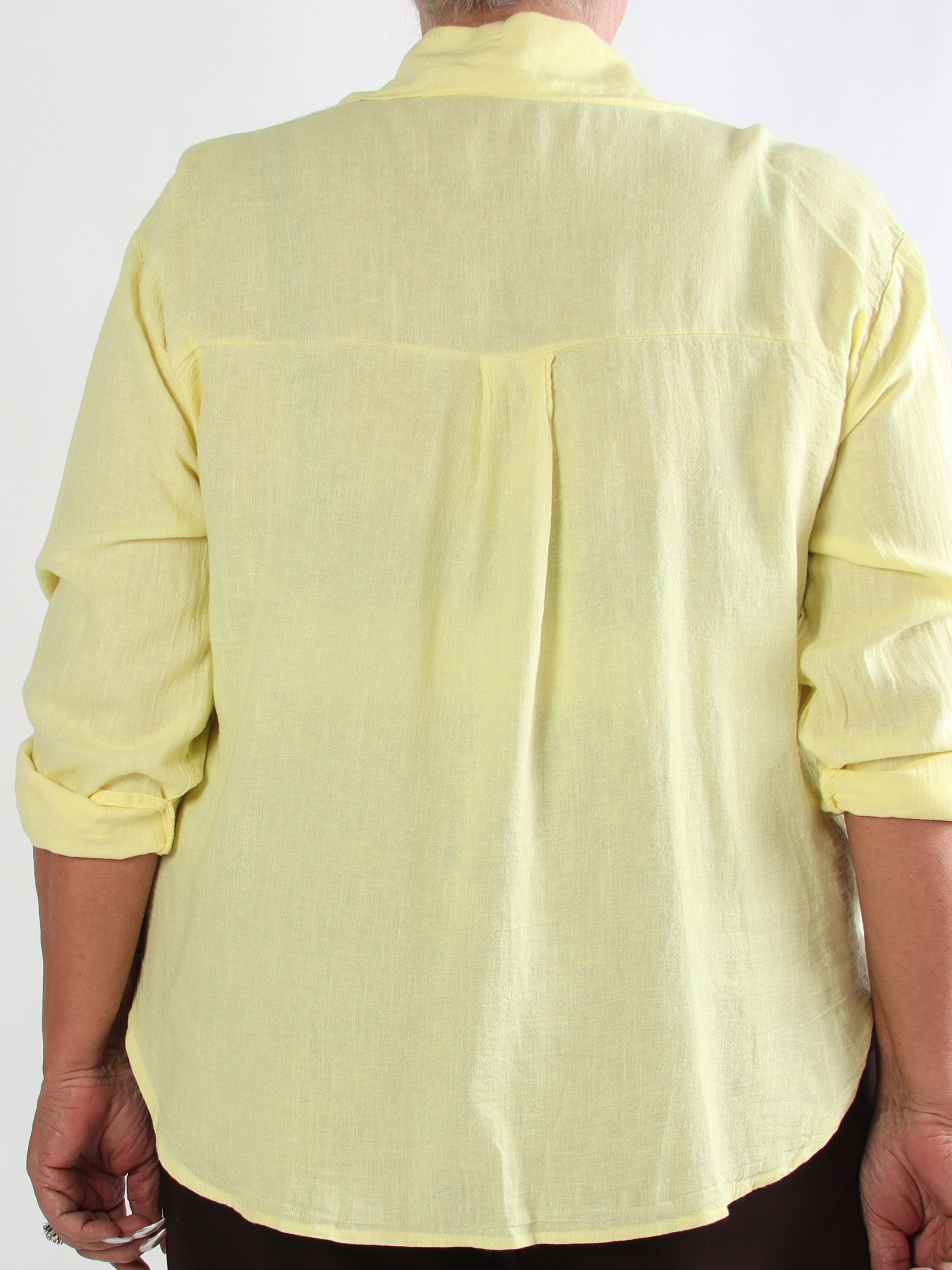 Clara Shirt - Enfärgad plus size skjorta i viskos och linne
