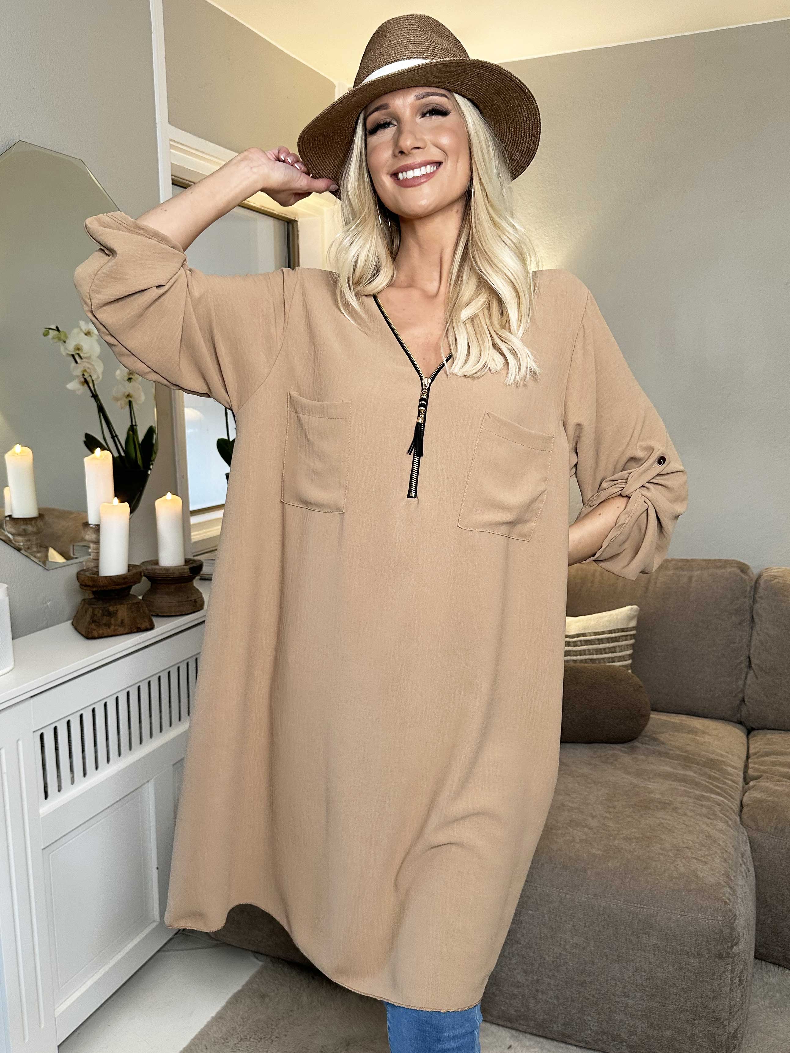 Claudia Dress - Tunikaklänning med dragkedja och fickor