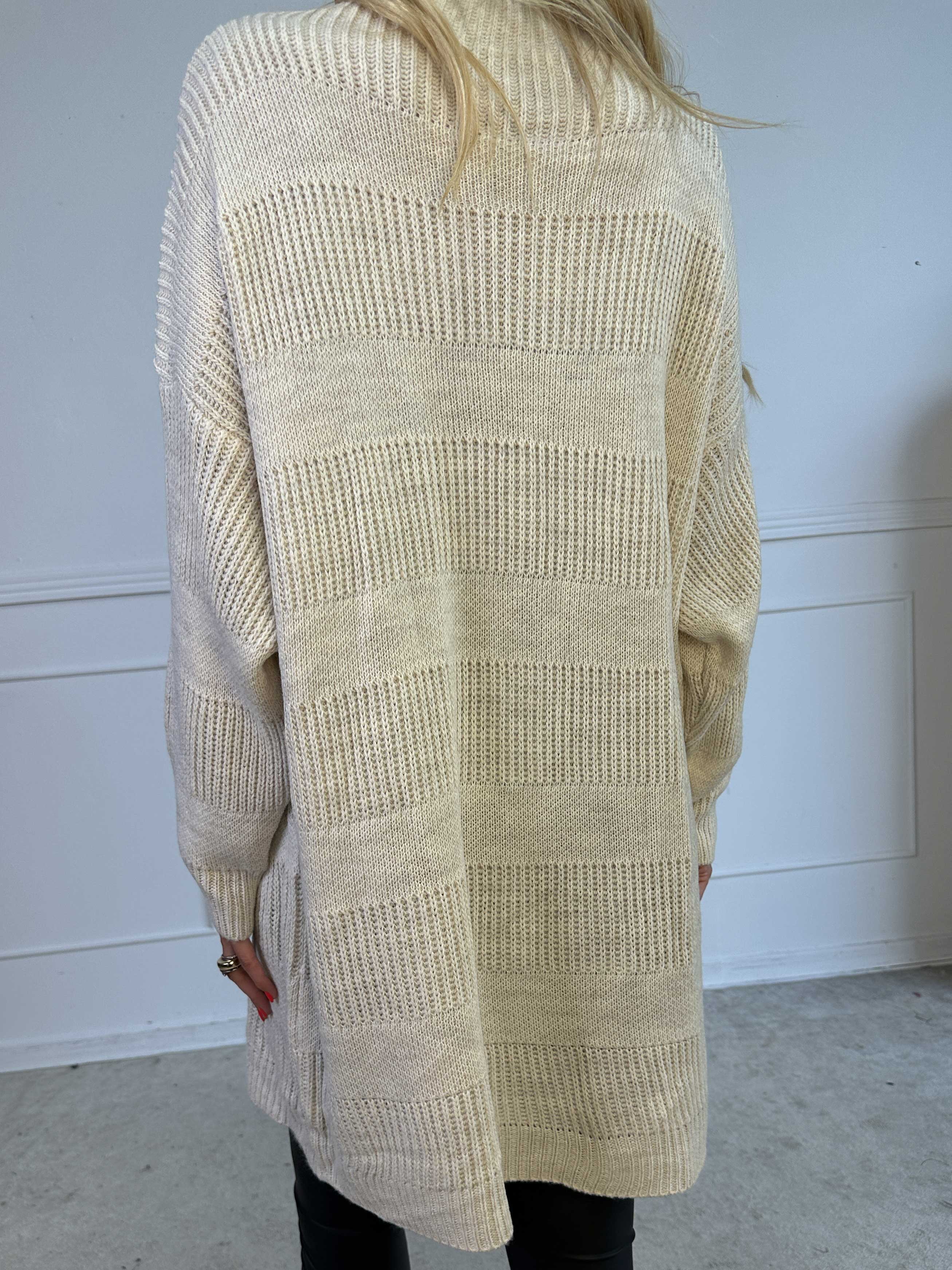Cindy - Enfärgad mysig stickad tröja med polokrage