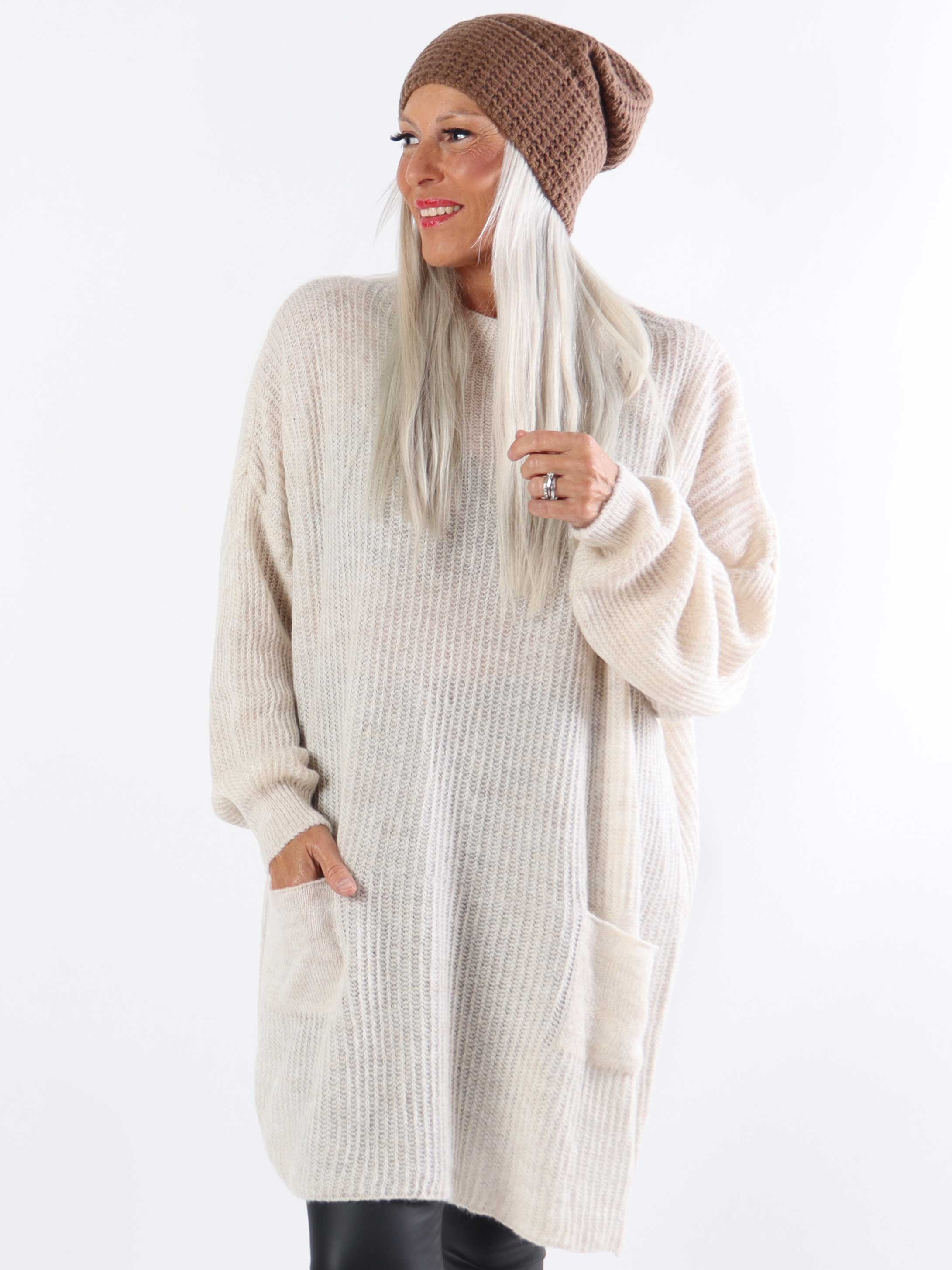Dakota - Lång stickad blus i plus size med fickor