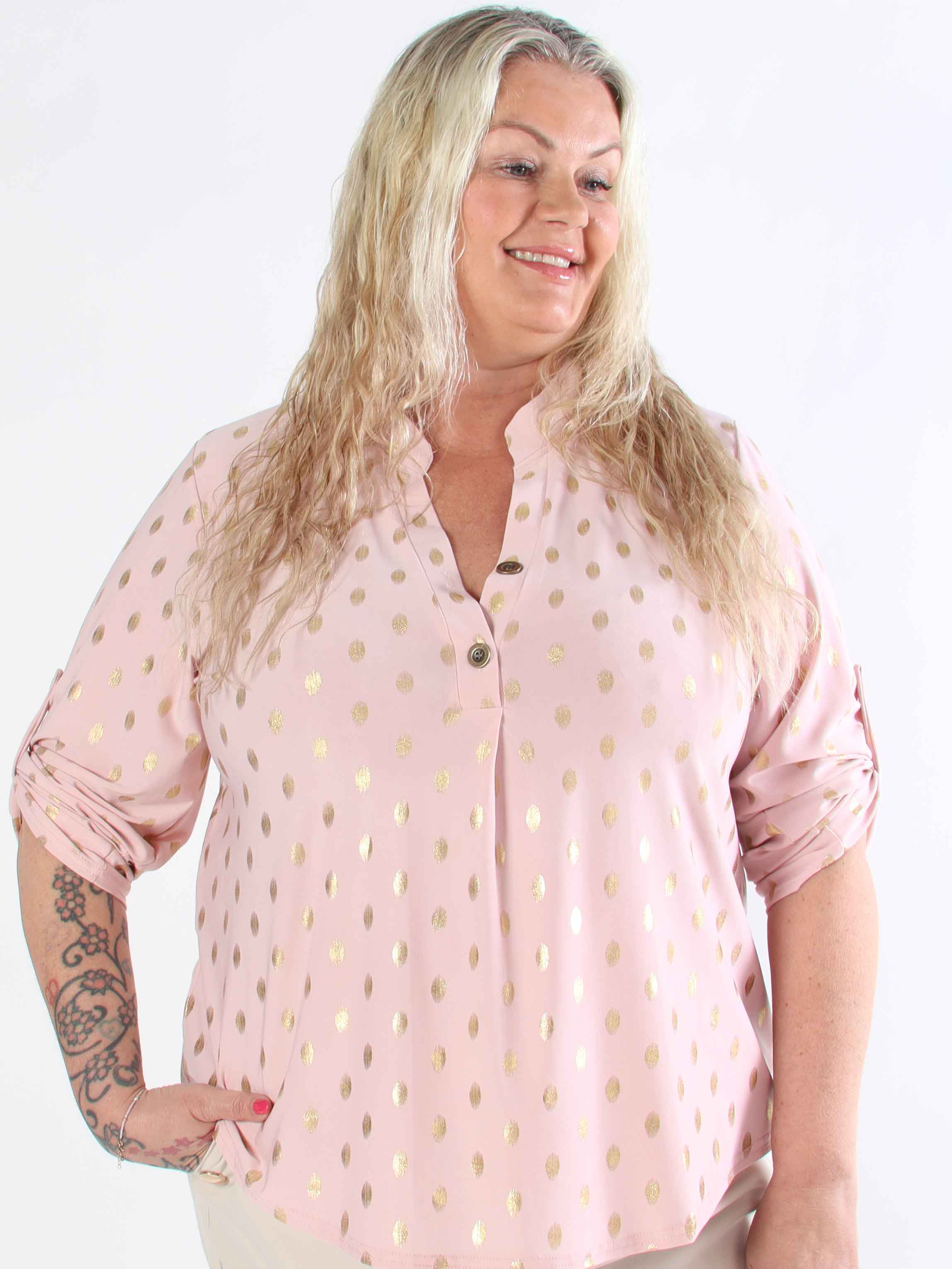 Ebba Gold Shirt - Elastisk plus size blus med guld prickar