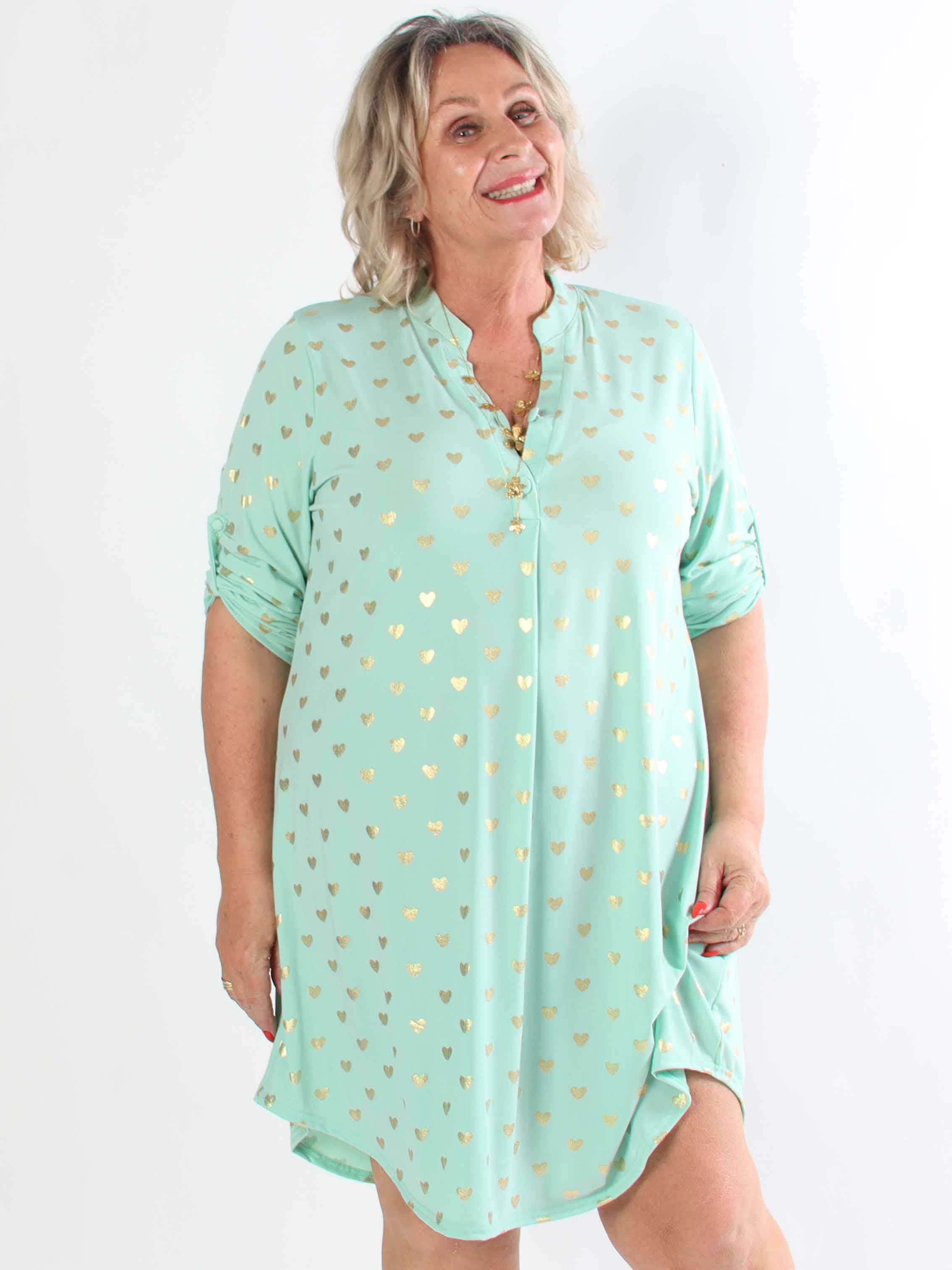 Ebba Gold Heart - Plus size resårklänning med guldfärgade hjärtdetaljer