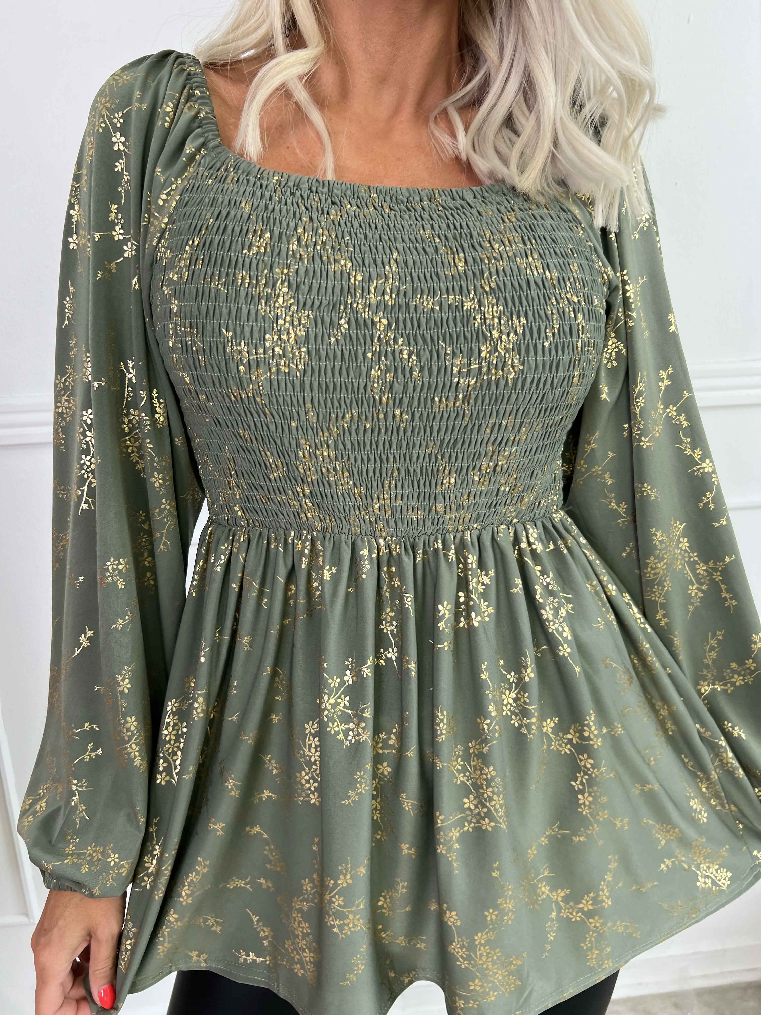 Elna Gold Shirt L/S - Blus med guldmönster och smock över bysten