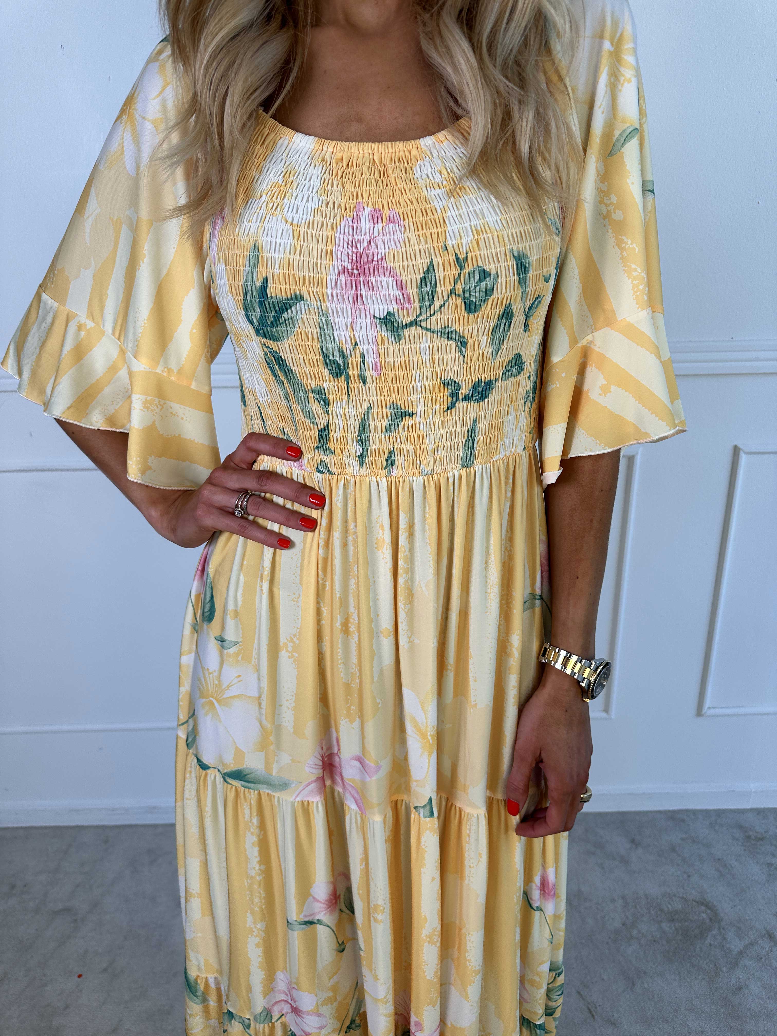 Elna Floral Stripe - Blommig elastisk klänning med smockat bröst