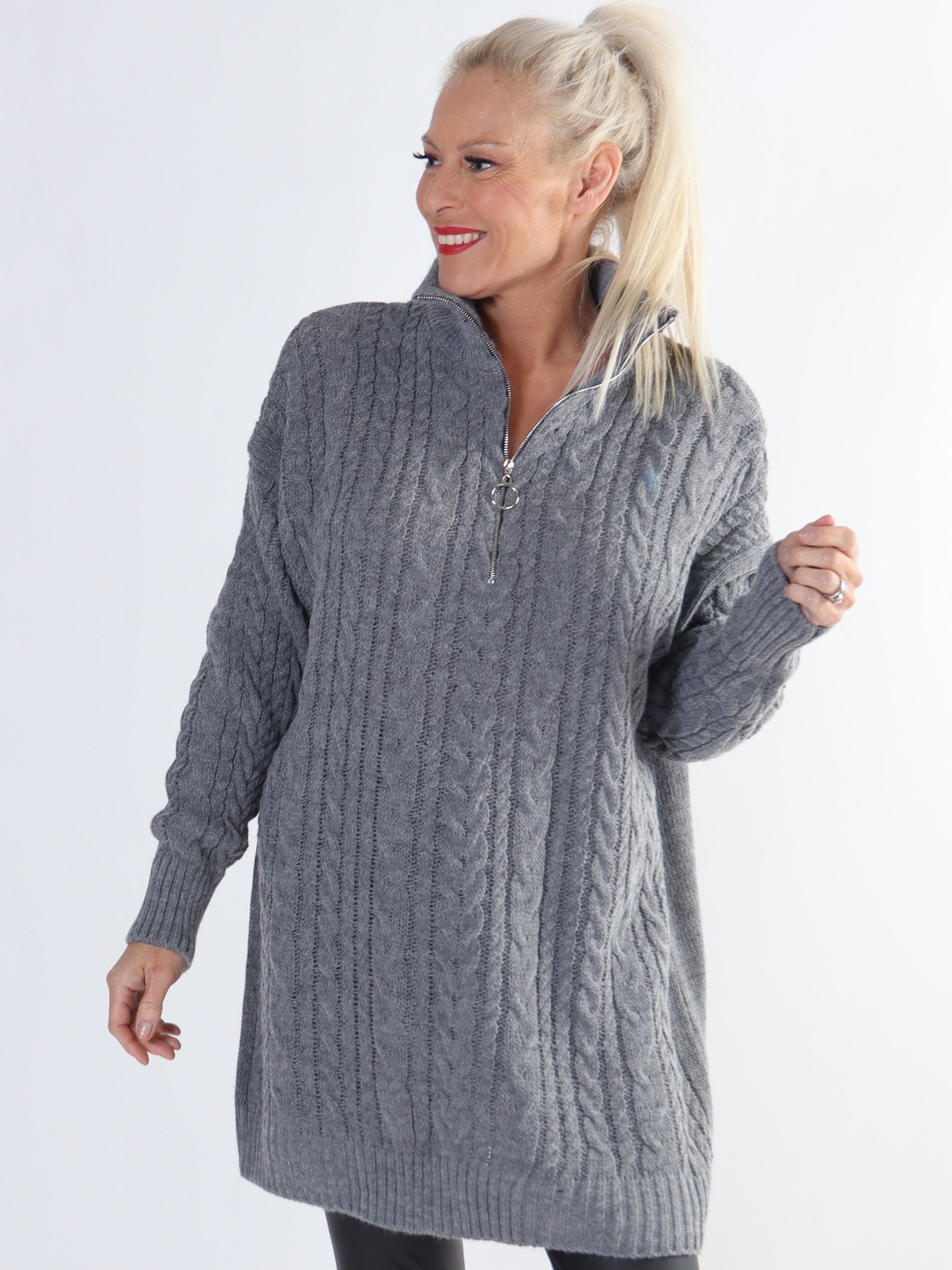 Esly - Kabelstickad tröja med dragkedja i plus size