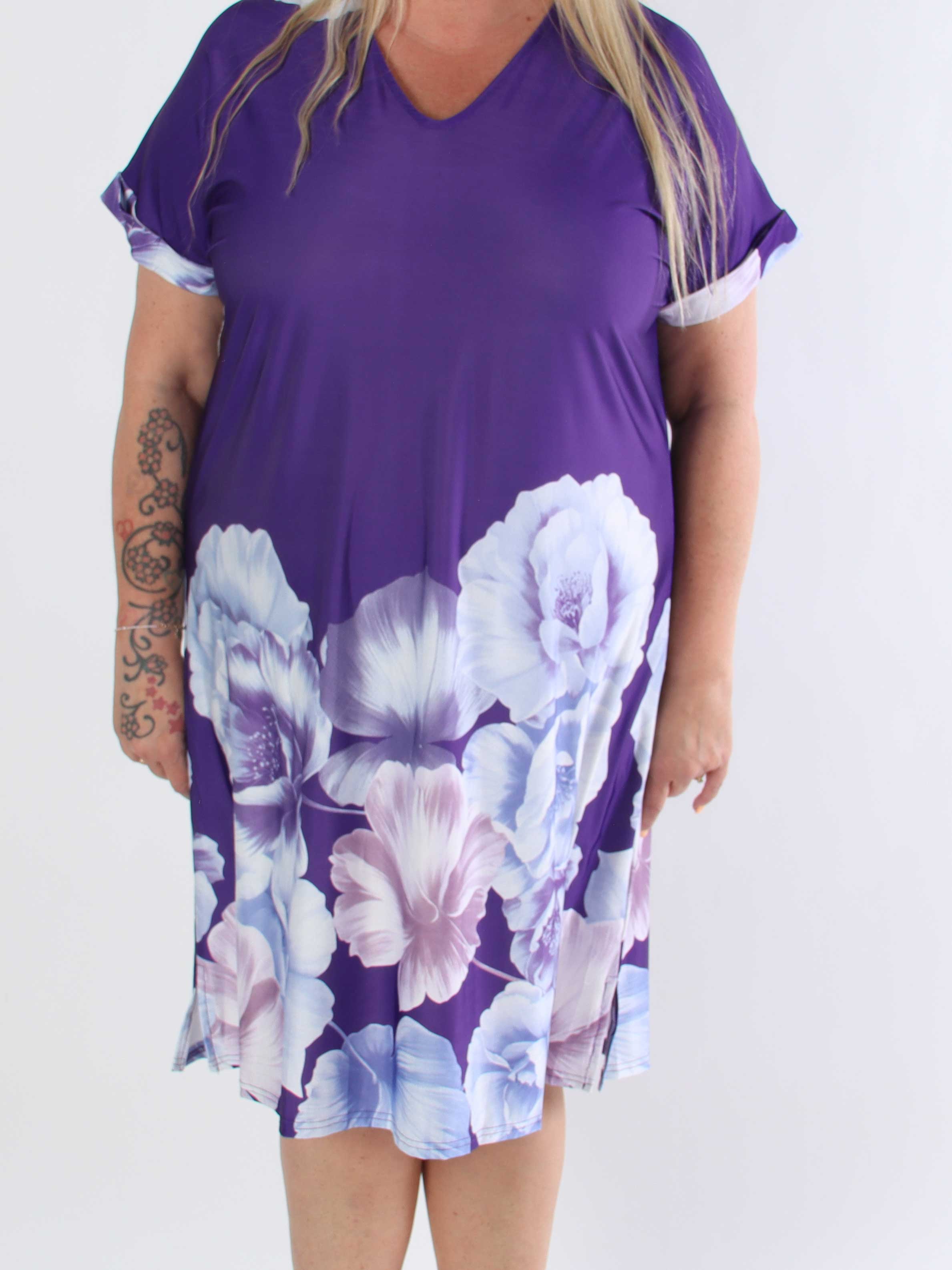 Evie Peony - Plus size tunikaklänning i elastiskt tyg med blomstermönster