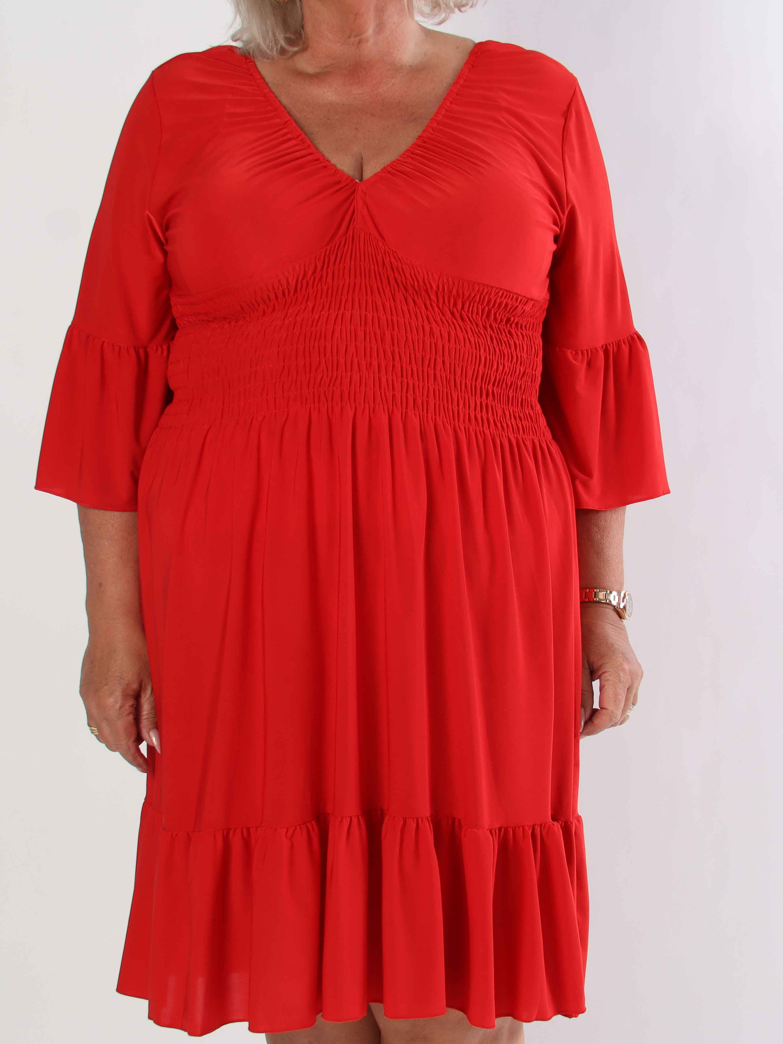 Flora Plain - Elastisk plus size klänning med resår och volang på ärmen