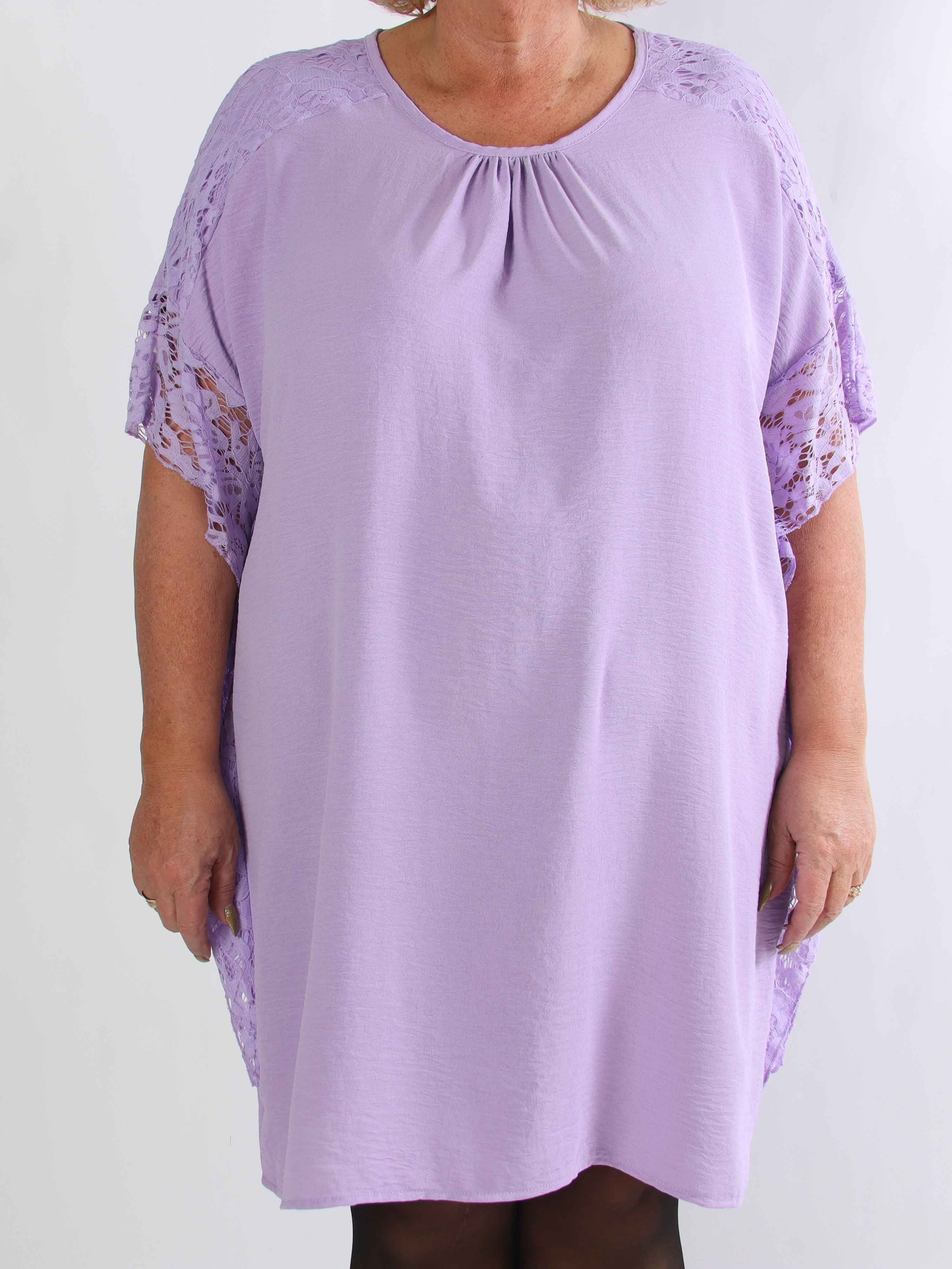 Frazzine - Plus size kjole i løs pasform med blondekant