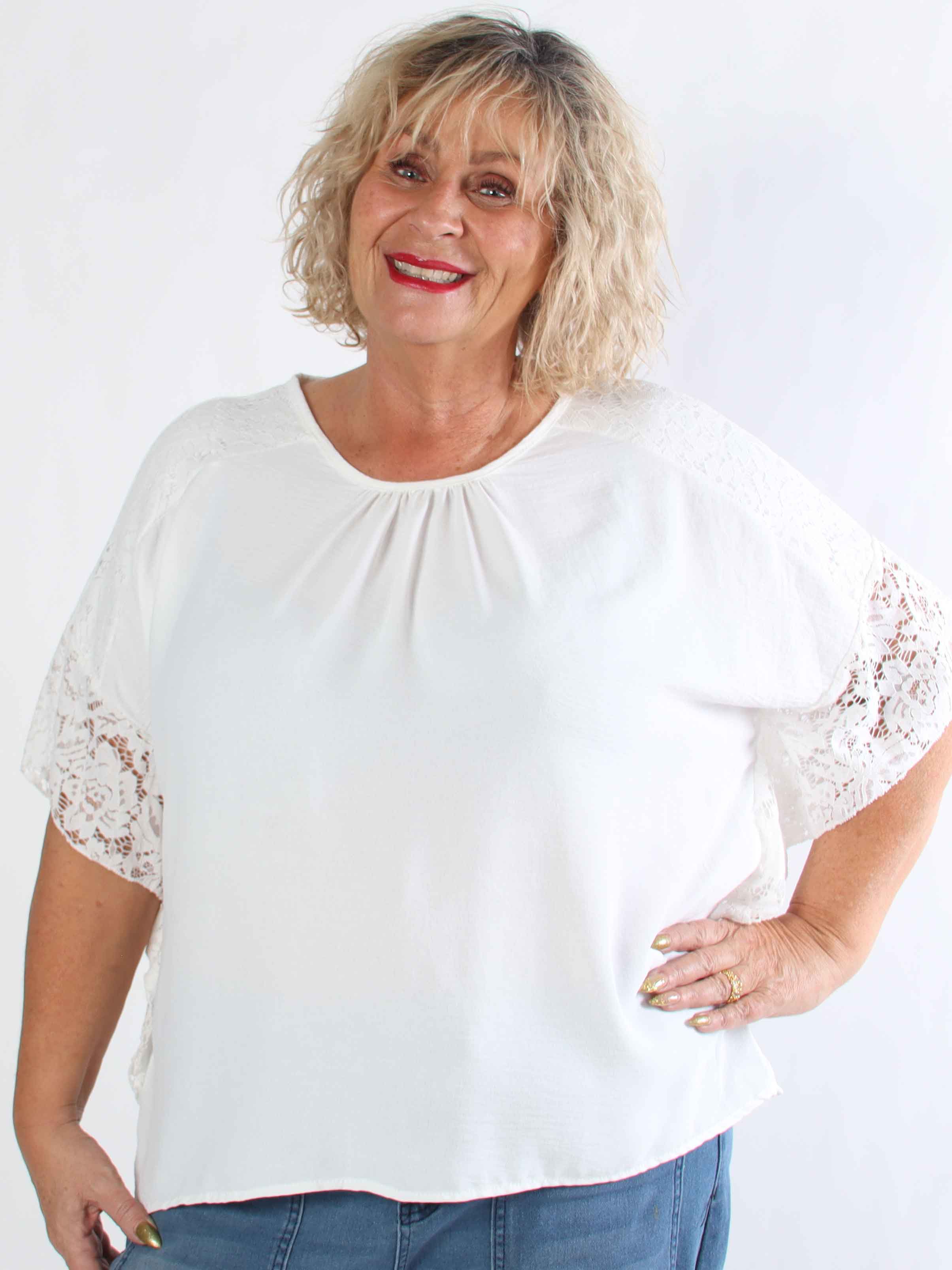 Frazzine Shirt - Plus size tunika i løs pasform med blondekant ved ærmerne