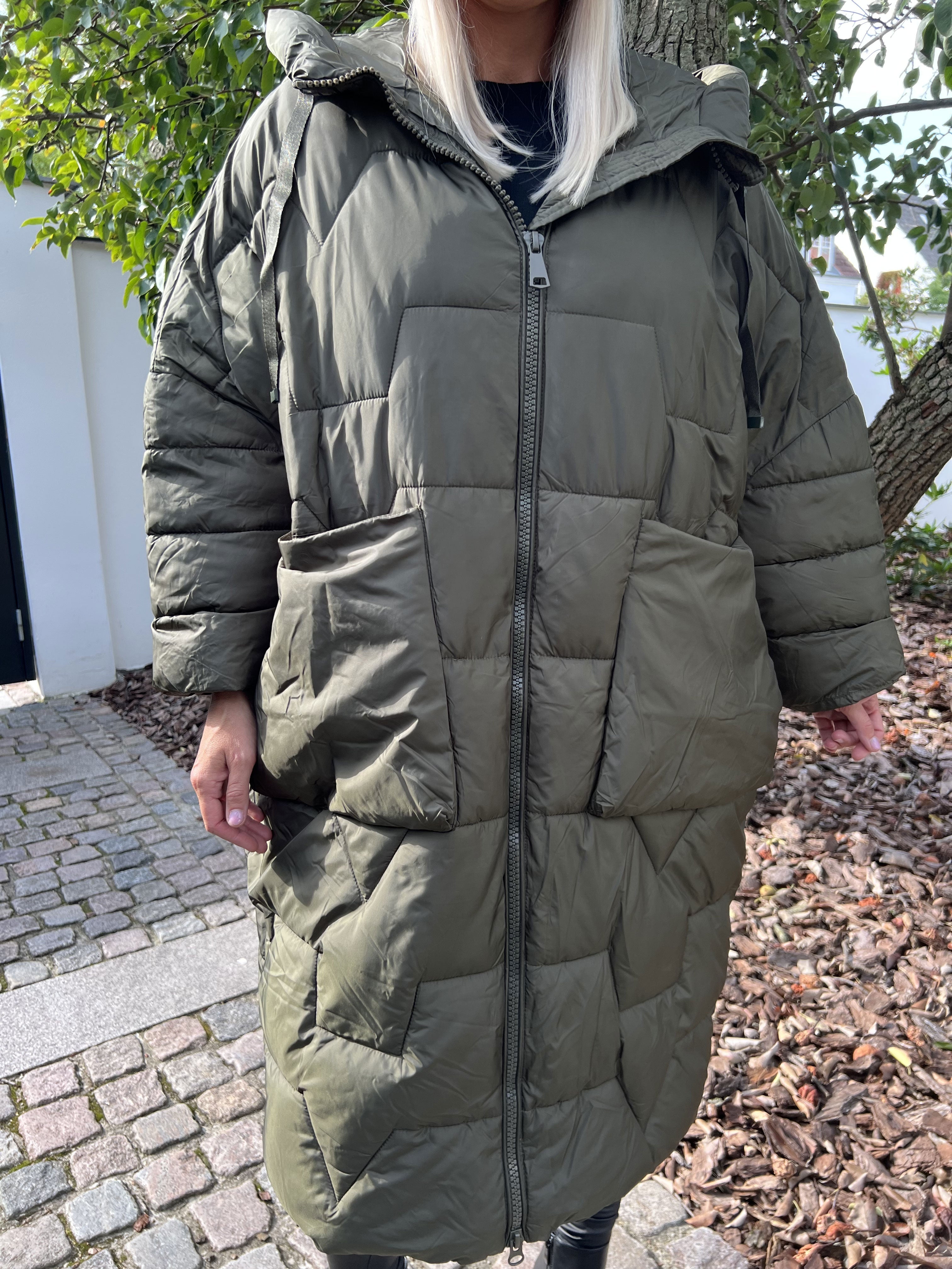 Gabriela - Dunjacka i oversized passform