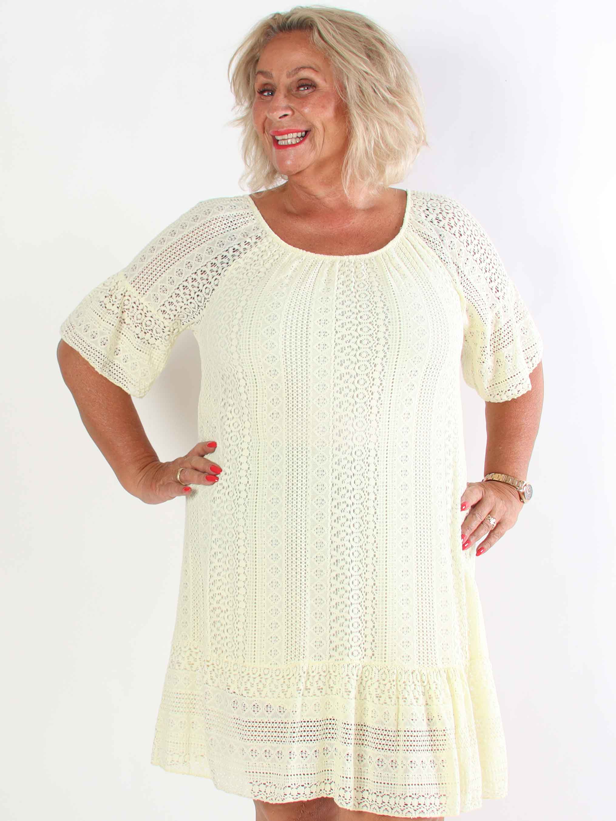 Galateia Sleeves - Plus size klänning i mjuk spets i bomull