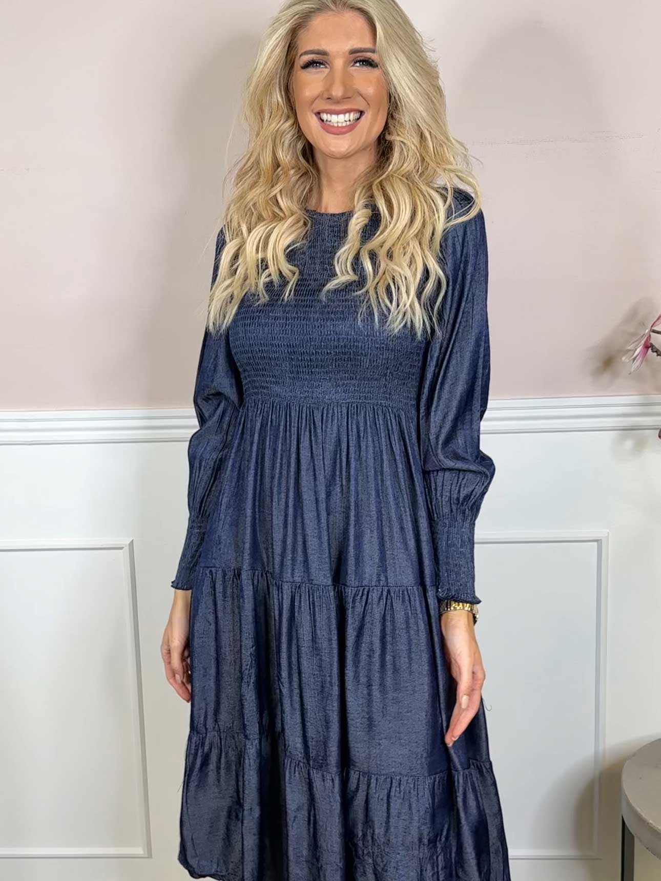 Kelly Denim Long - Klänning med smock över bröstet