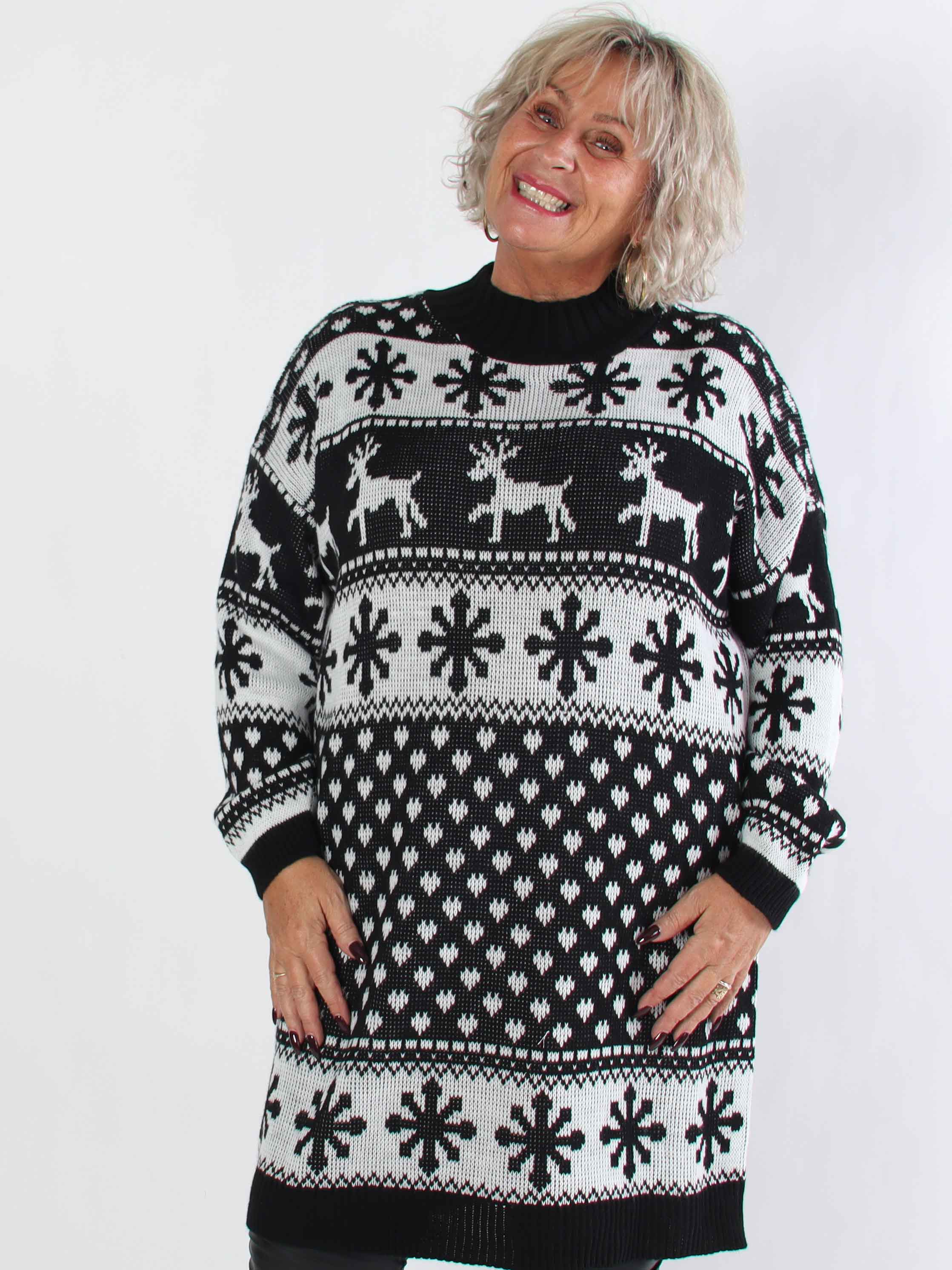 Elza - Stickad plus size julklänning med renar och snöflingor