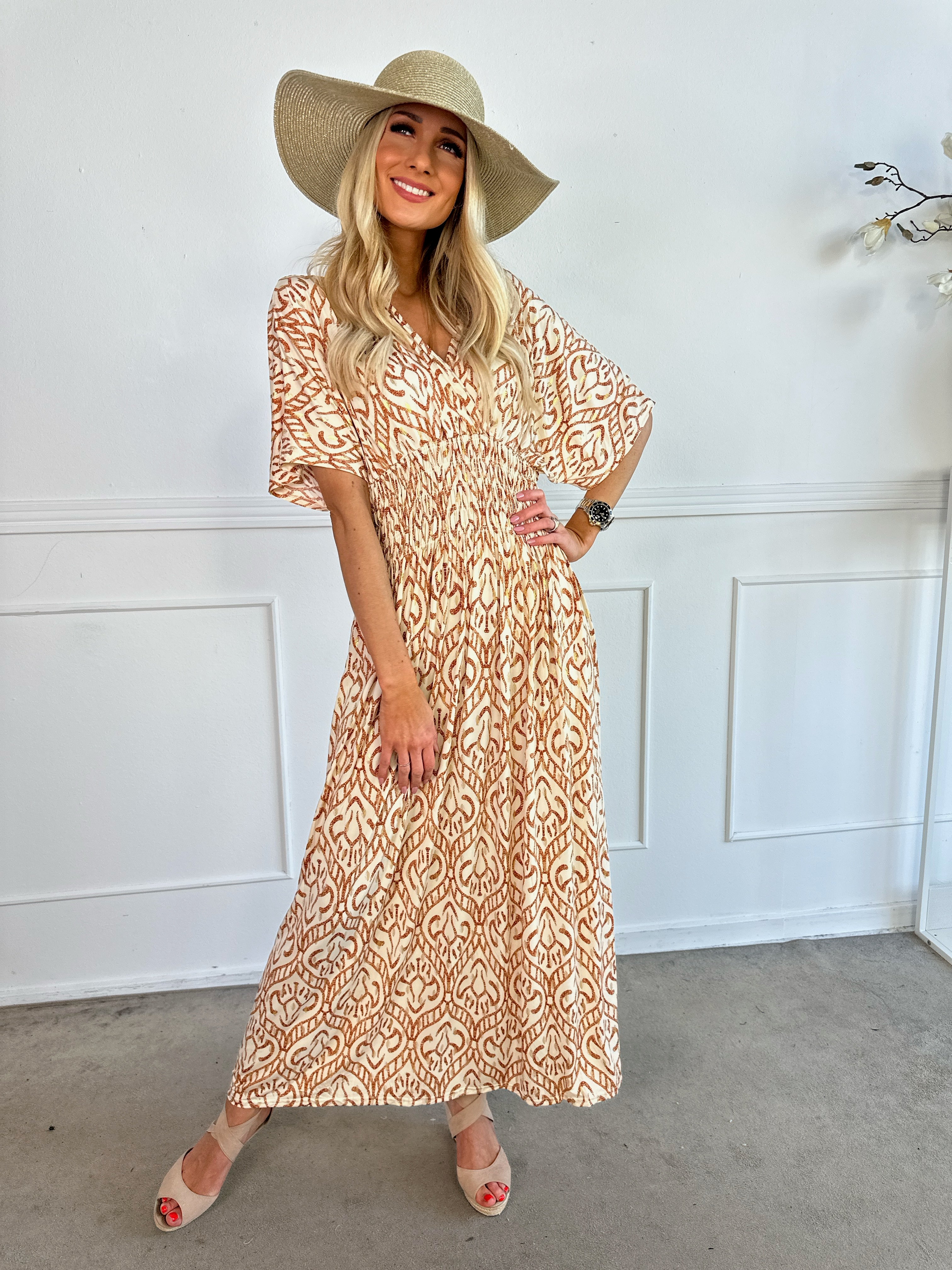 Pams Boho - Lång elastisk mönstrad klänning
