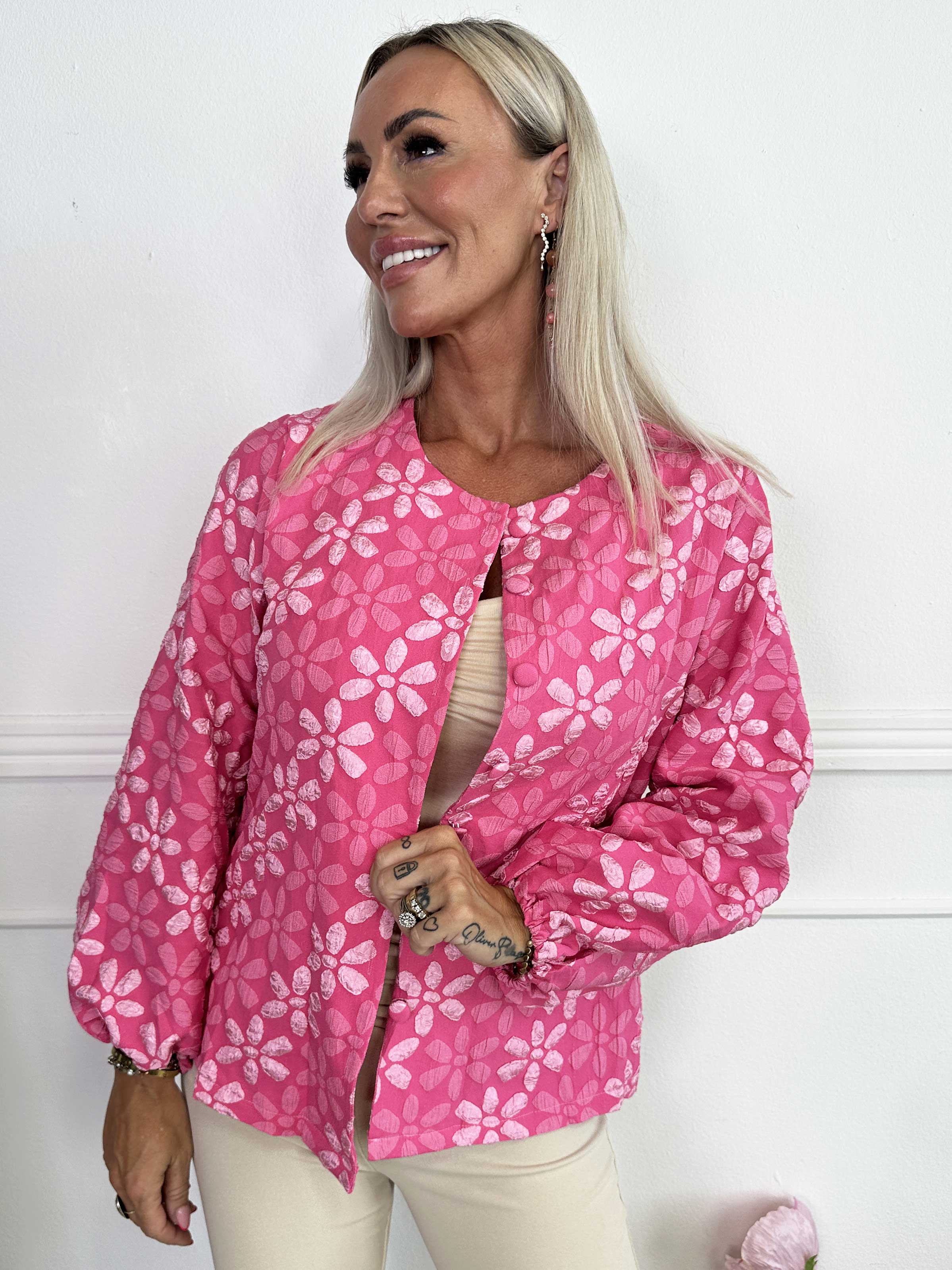 Bethany - Lätt skjortjacka med blommigt mönster