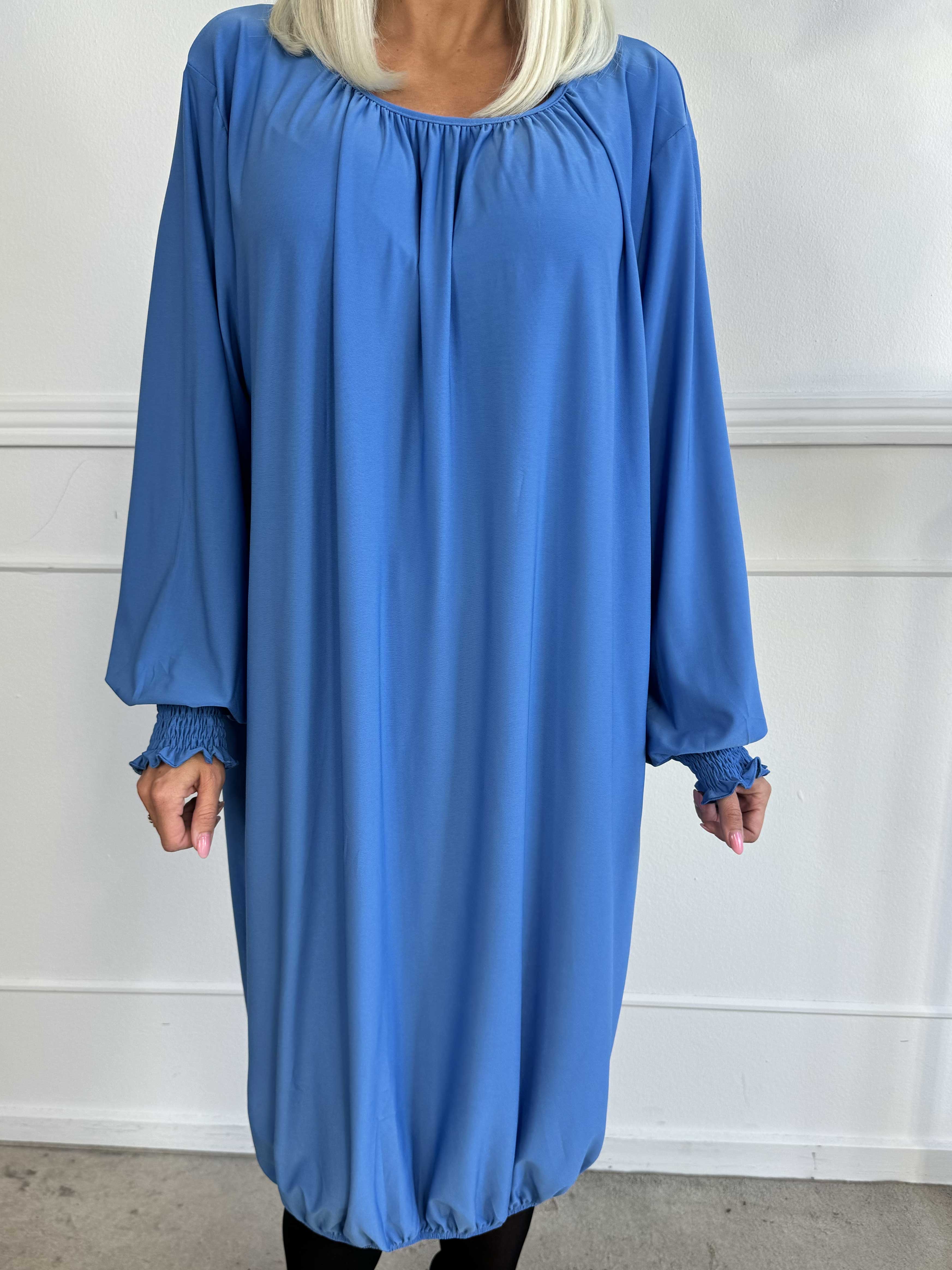 Miracle Plain Dress L/S - Elastisk klänning med långa ärmar
