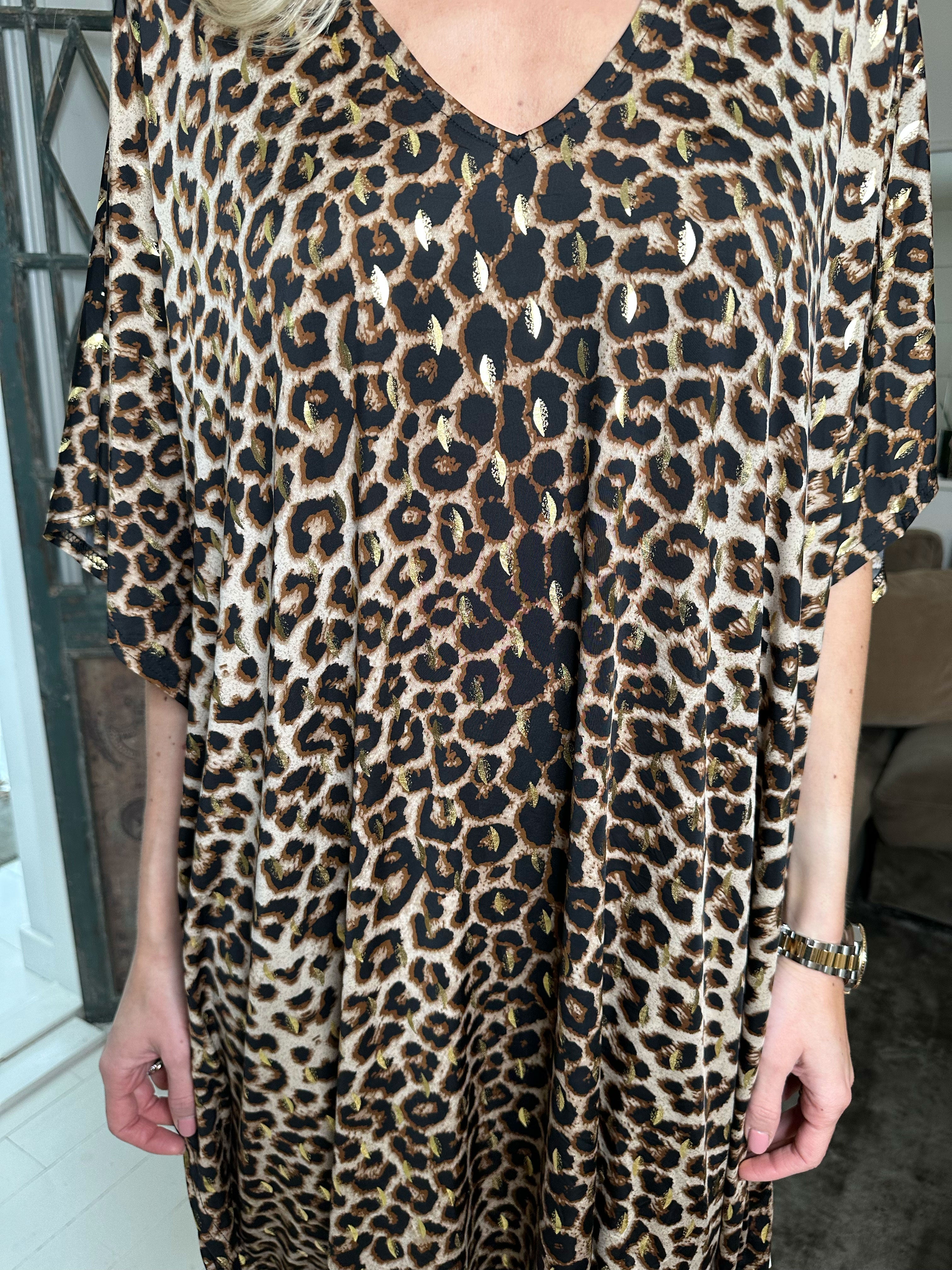 Azmina Leo - Tunikaklänning i lös passform i leopardmönster