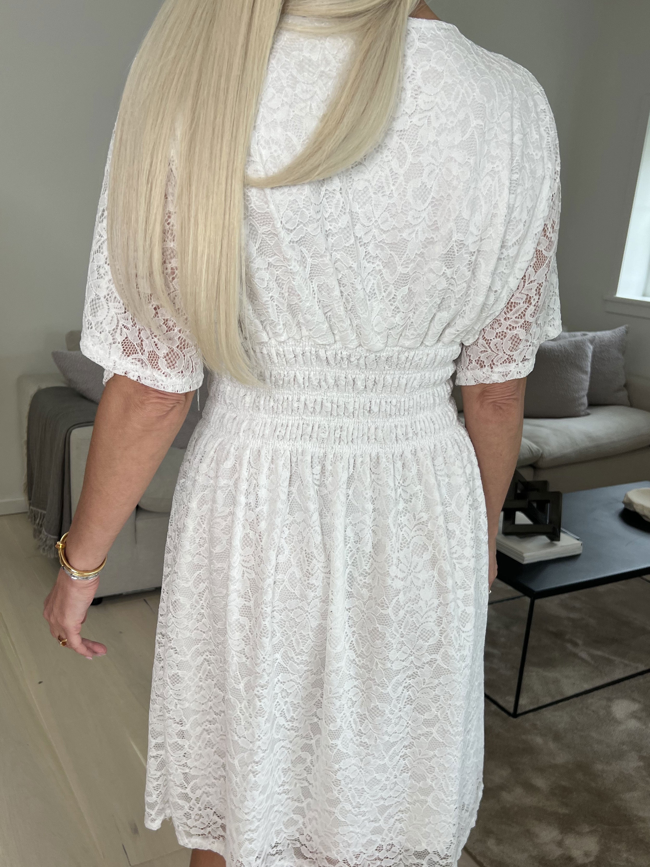 Pams Lace Short S/S - Kort spetsklänning med korta ärmar
