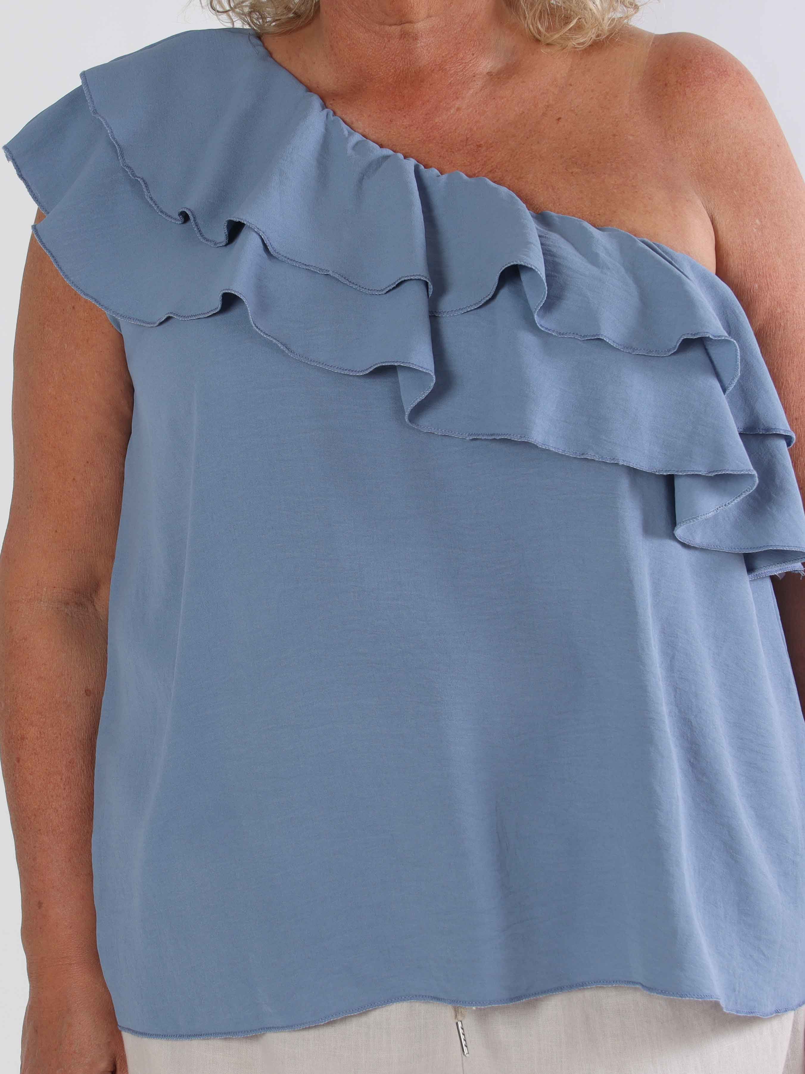Catelyn Top - Söt one shoulder topp med volanger
