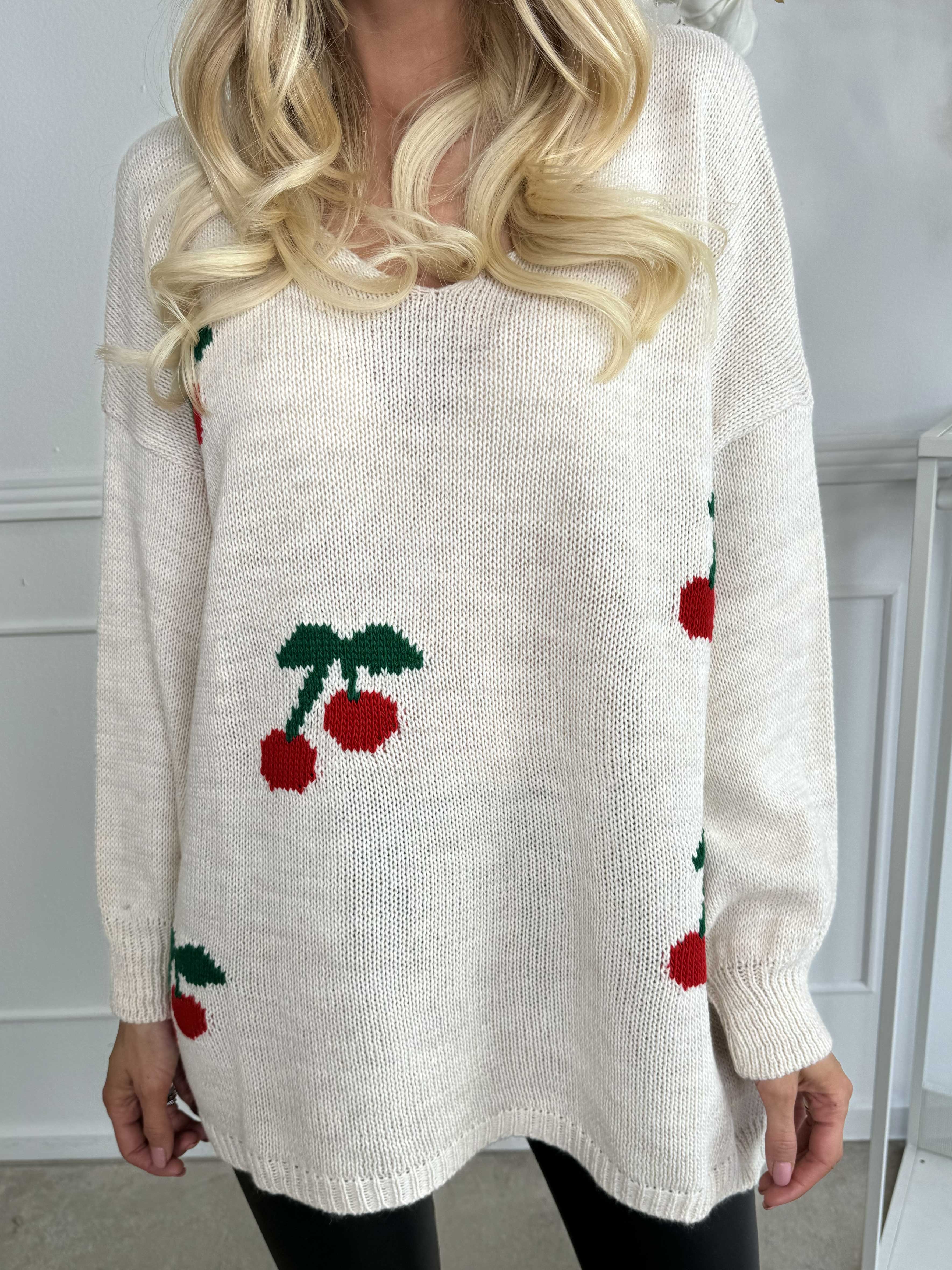 Cherry - Stickad blus med körsbär