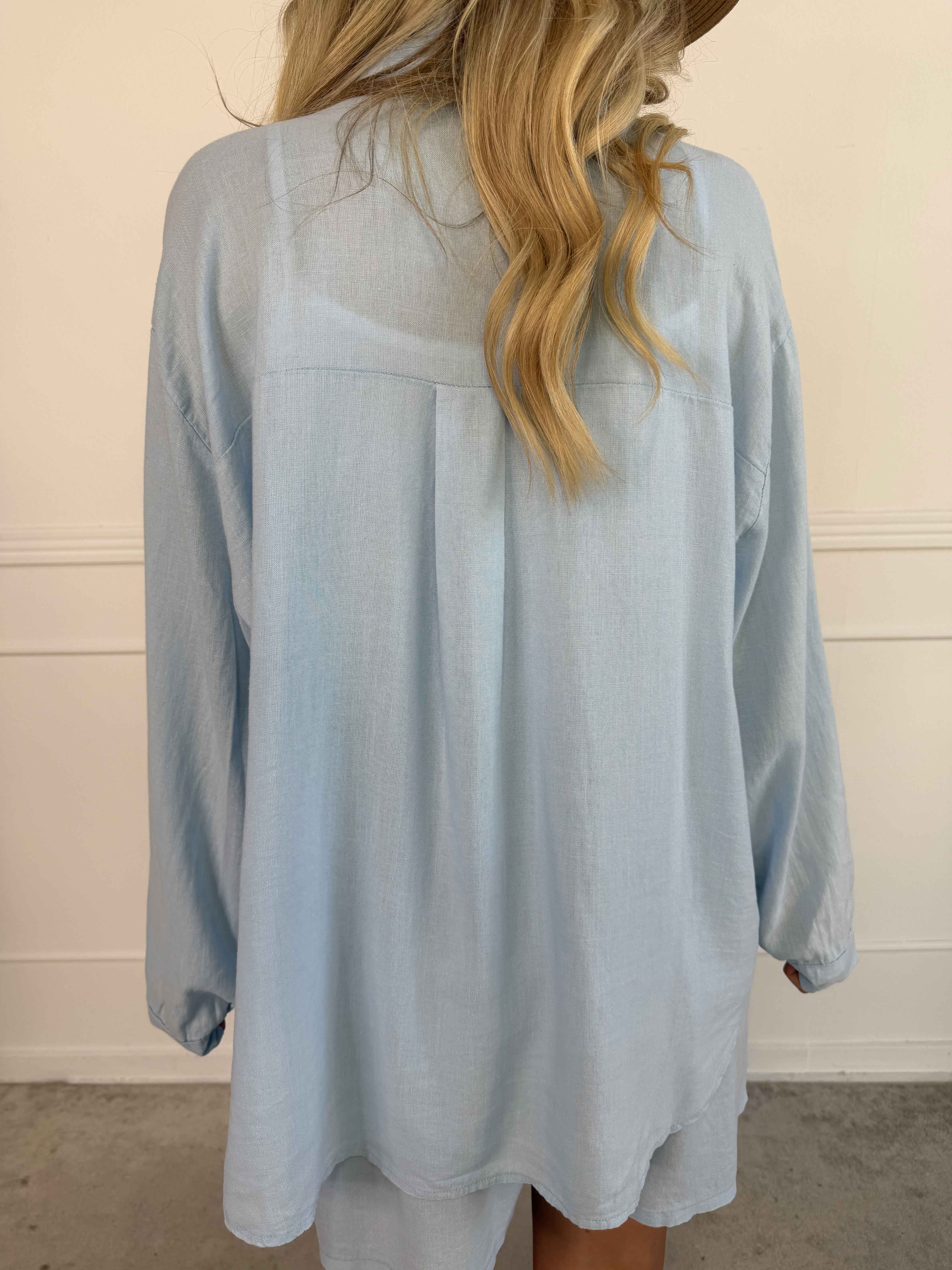 Clara Shirt - Enfärgad plus size skjorta i viskos och linne