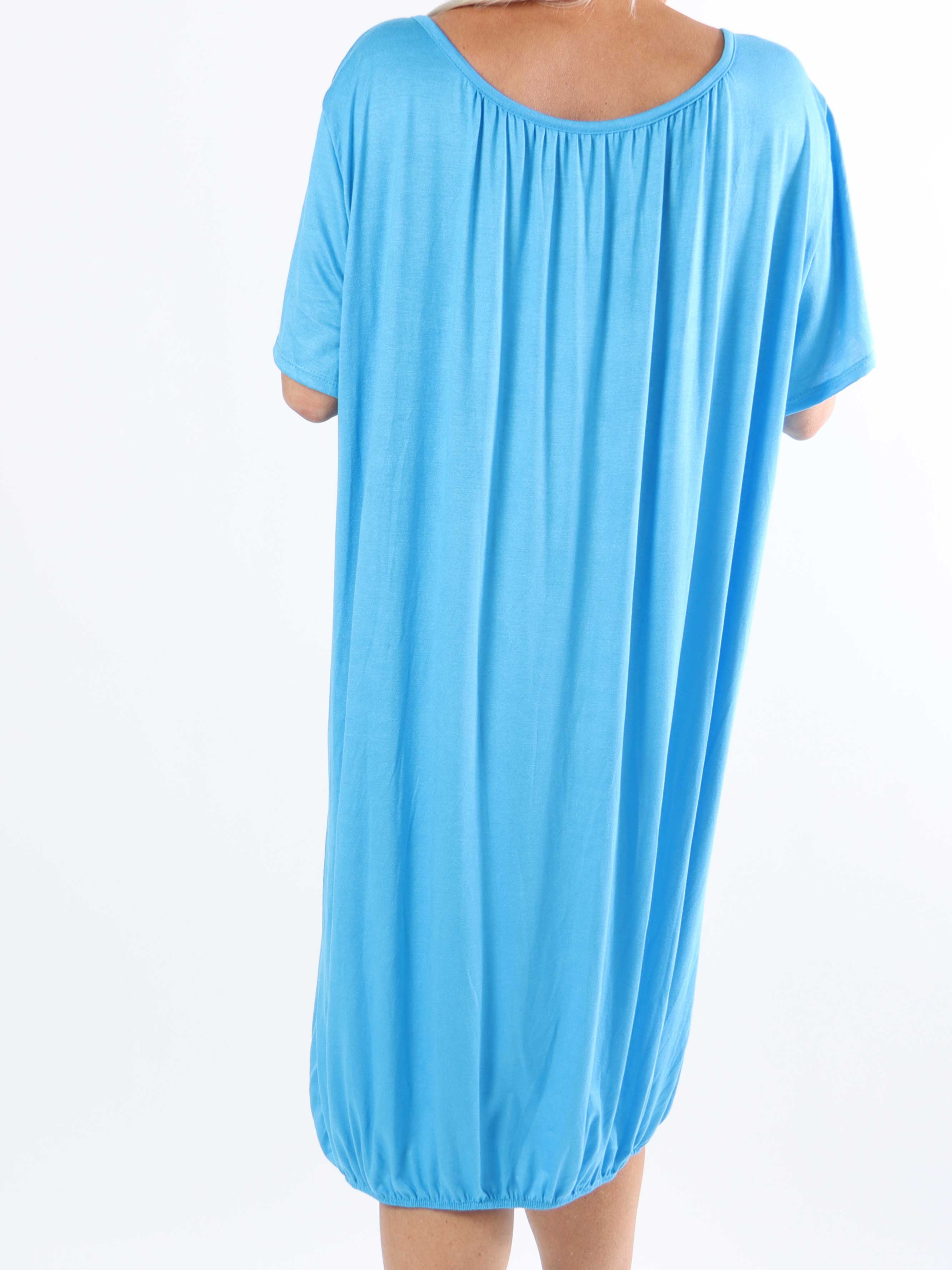 Miracle Dress - Basic plus size klänning i viskos med resår nedtill