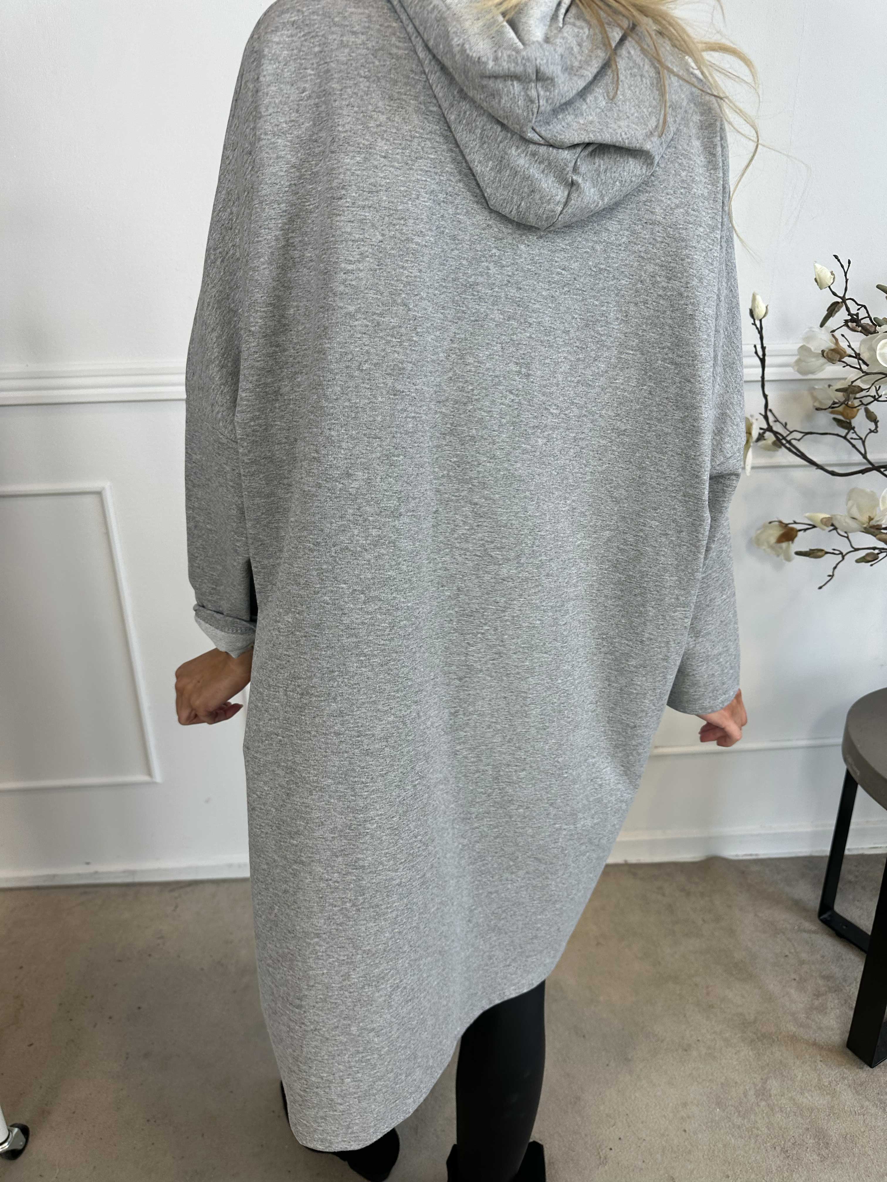 Vogue Hoodie - Hoodieklänning med mockahals