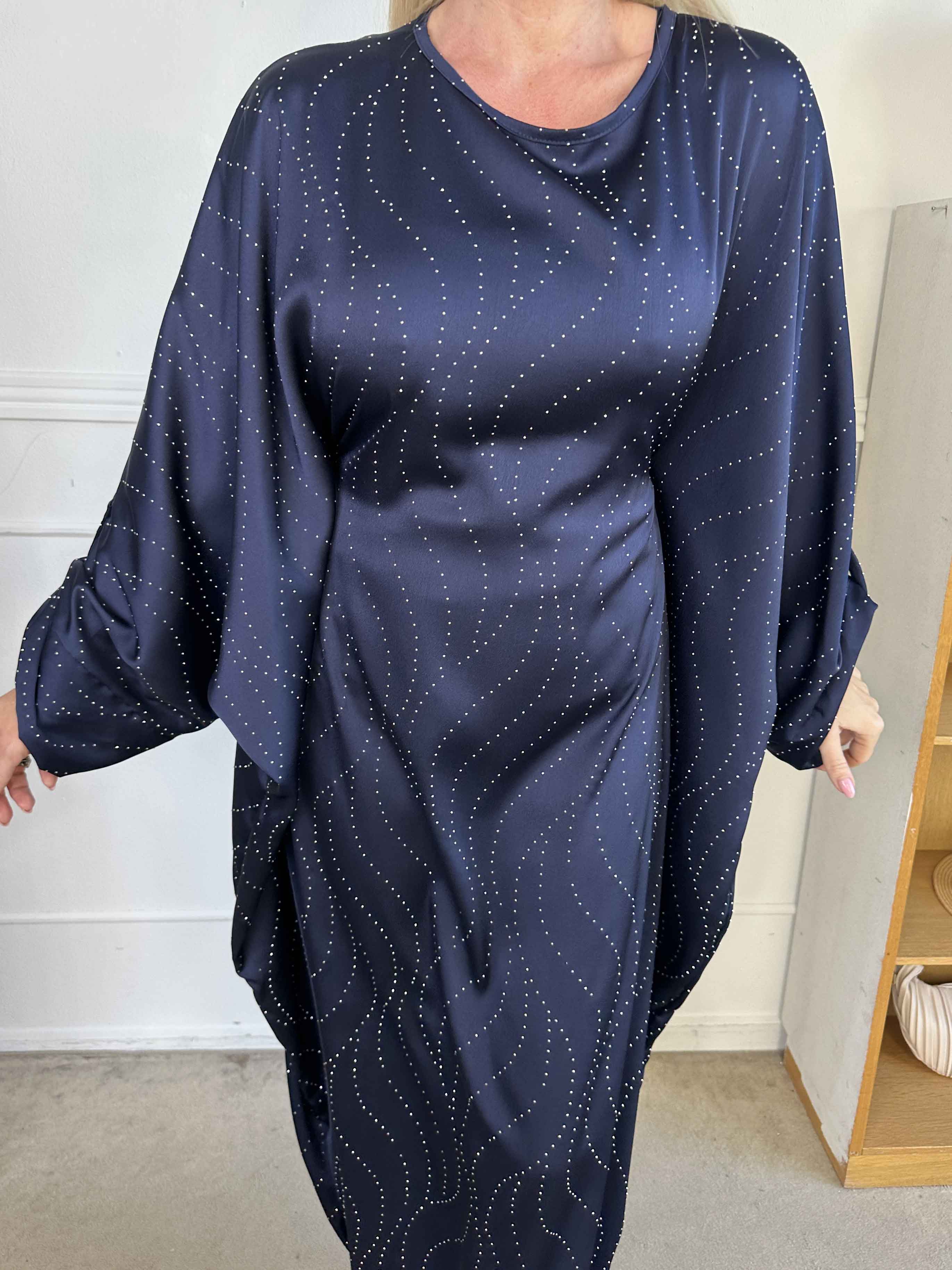 Winnie - Lång elegant tunikaklänning med strass