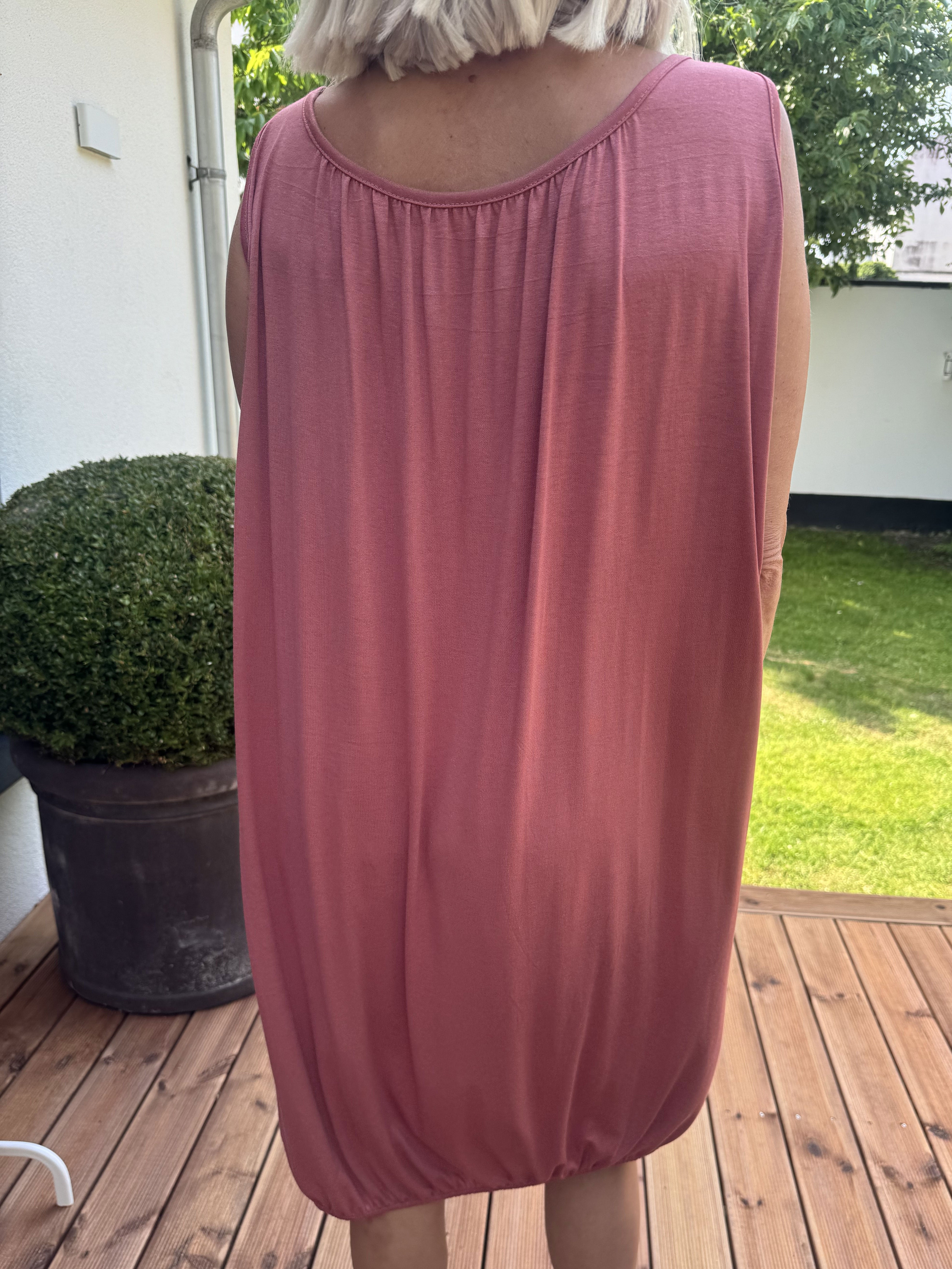 Miracle Sleeveless Dress - Basic klänning i viskos med resår nedtill