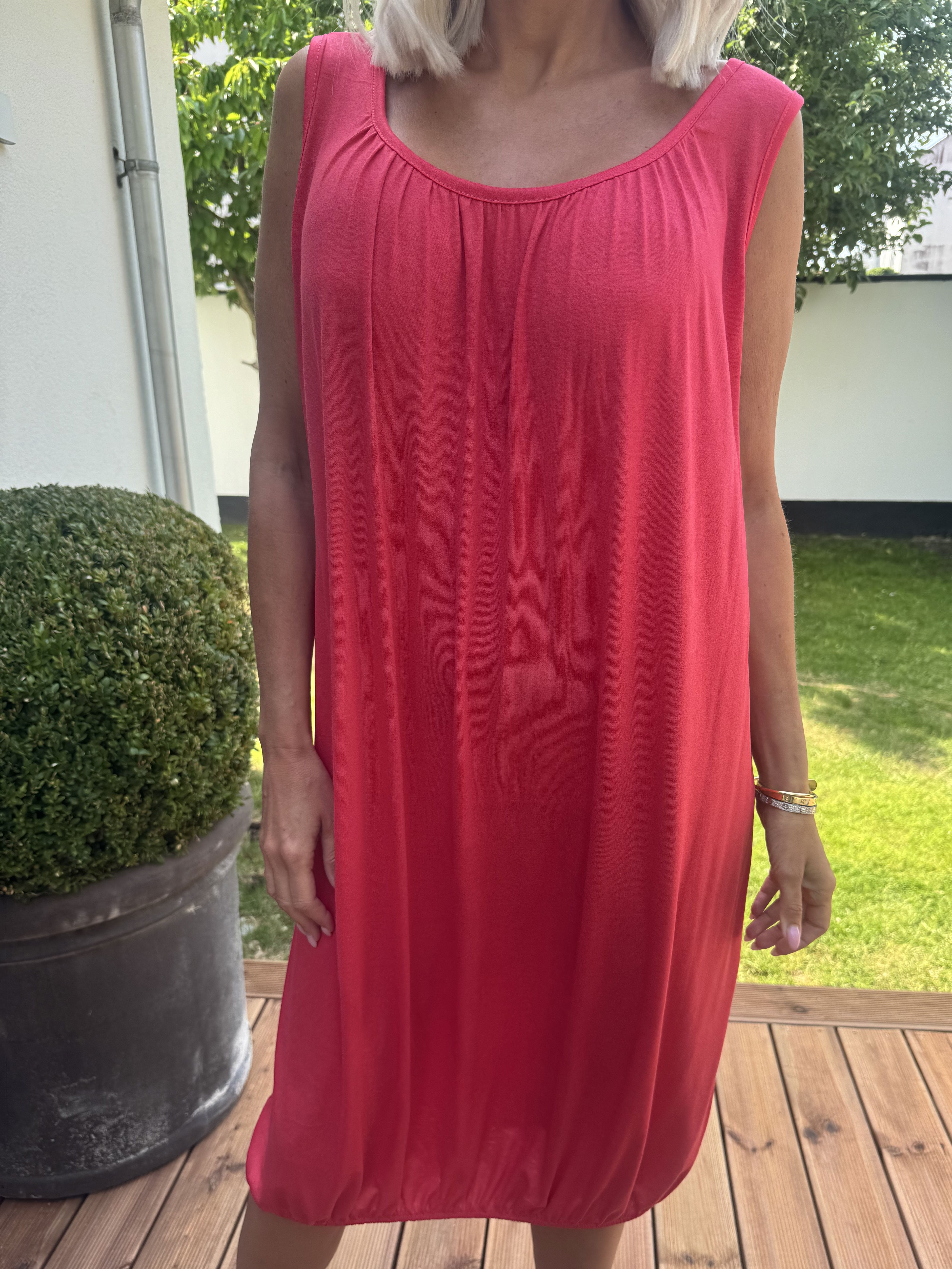 Miracle Sleeveless Dress - Basic klänning i viskos med resår nedtill