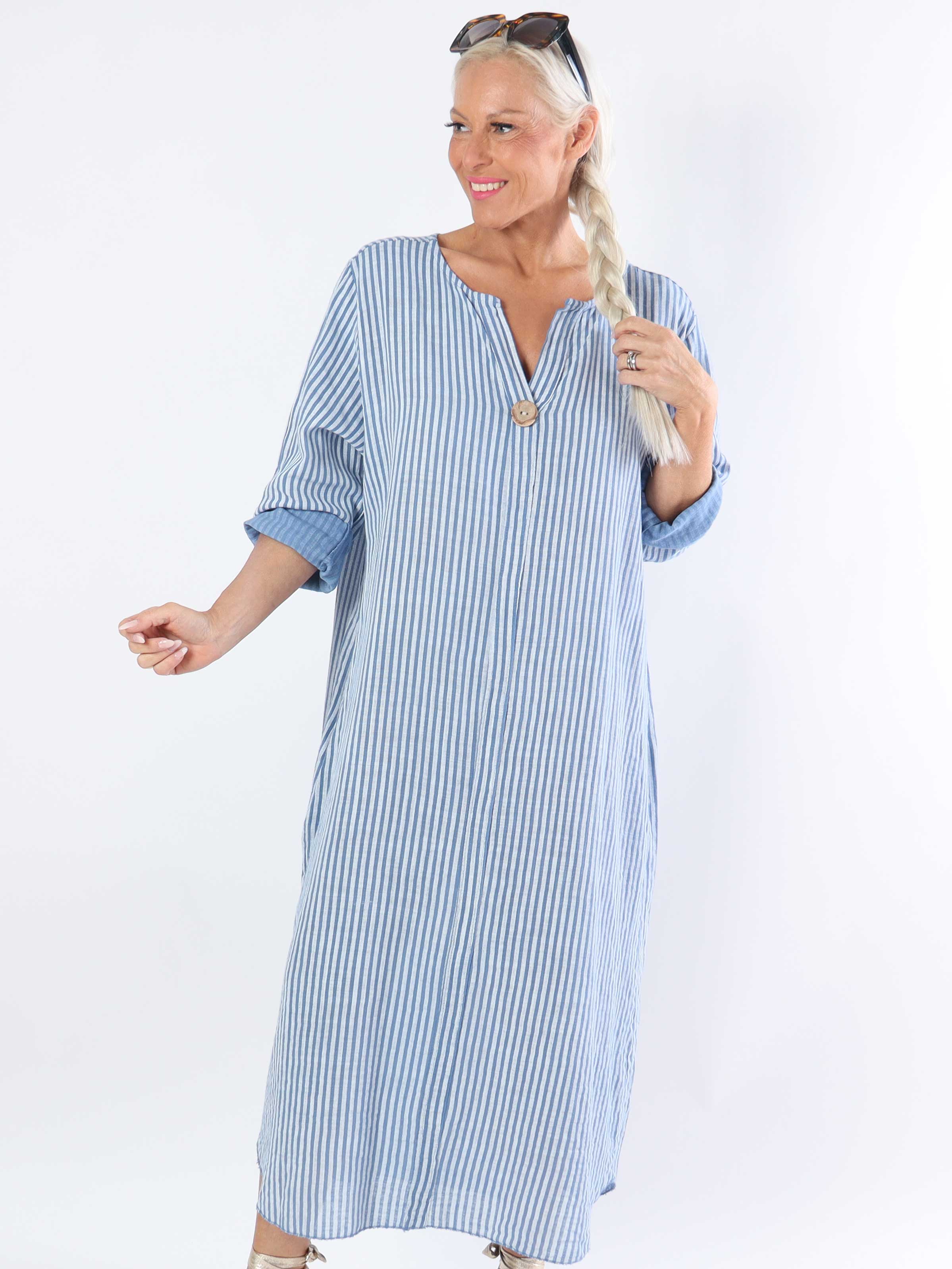 Arizona Stripe - Lång bomullsklänning i plus size i linne-liknande tyg