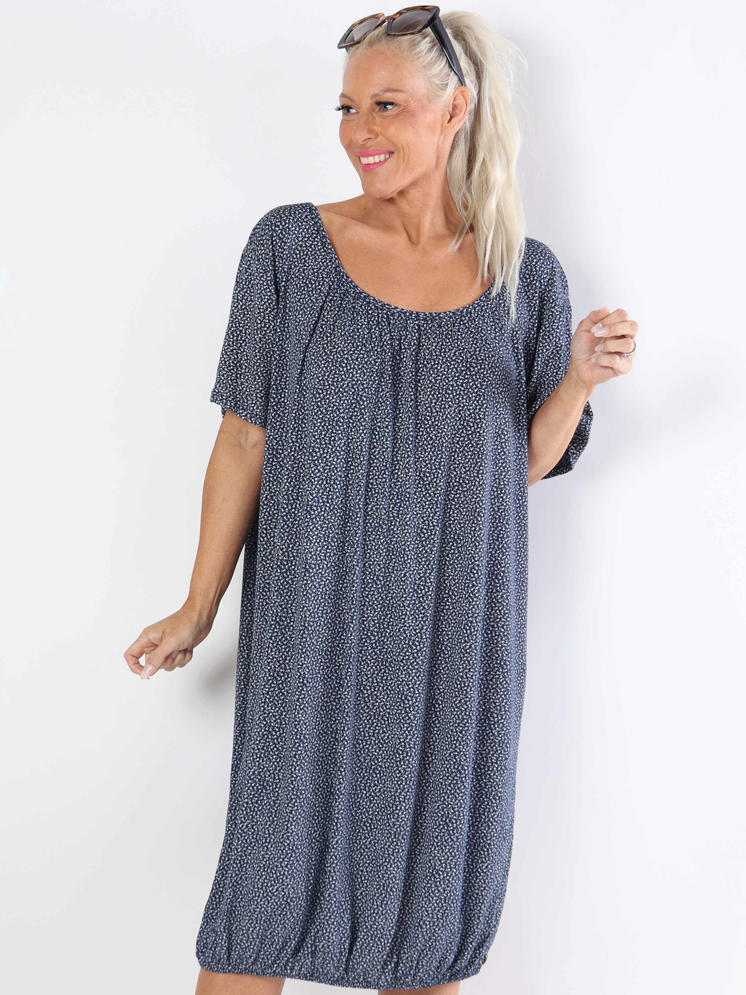 Miracle Flower Dress - Plus size-klänning i viskos med resår i nederkanten