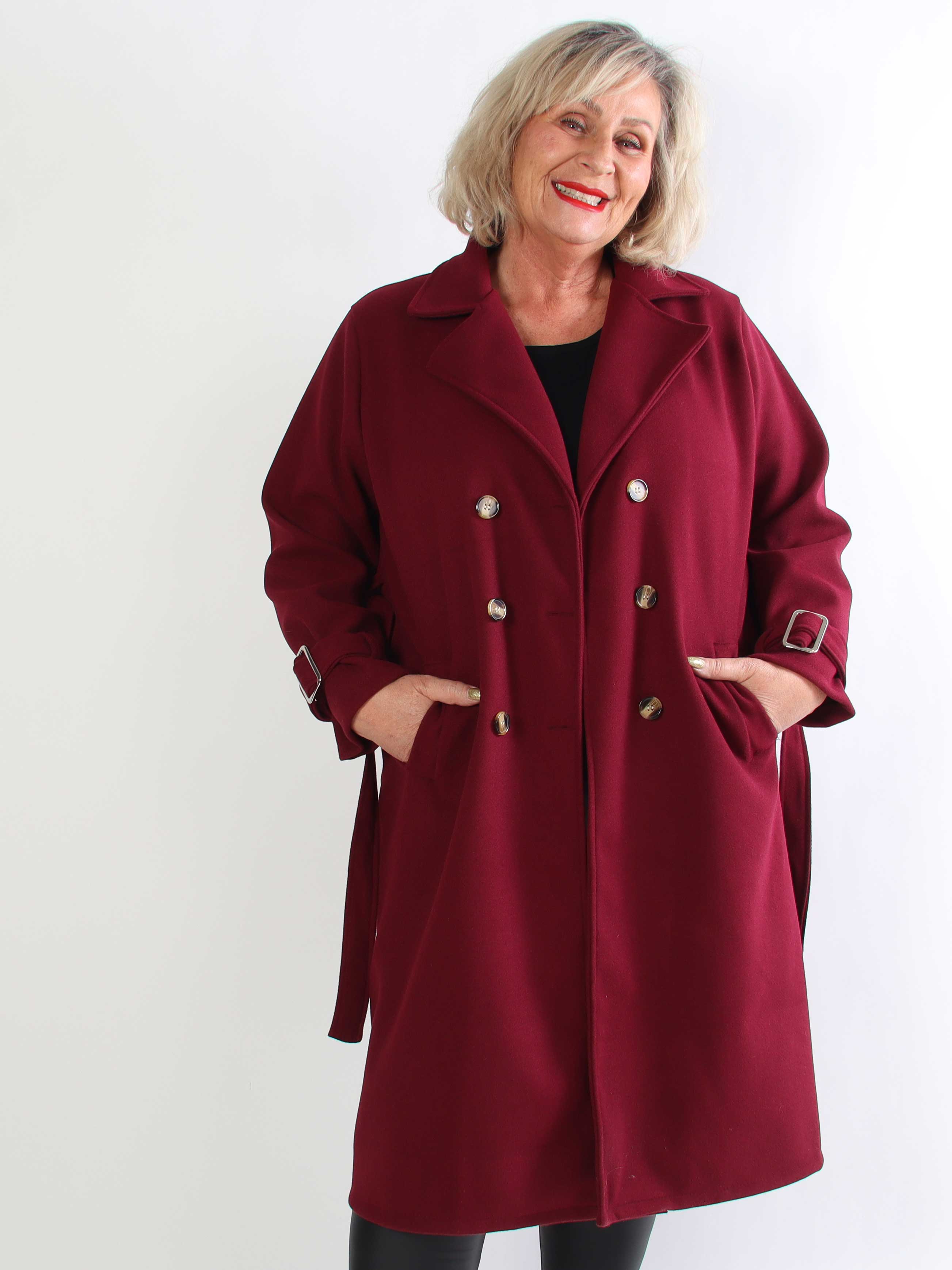 Sharpay Coat - Plus size trenchcoat med knytband