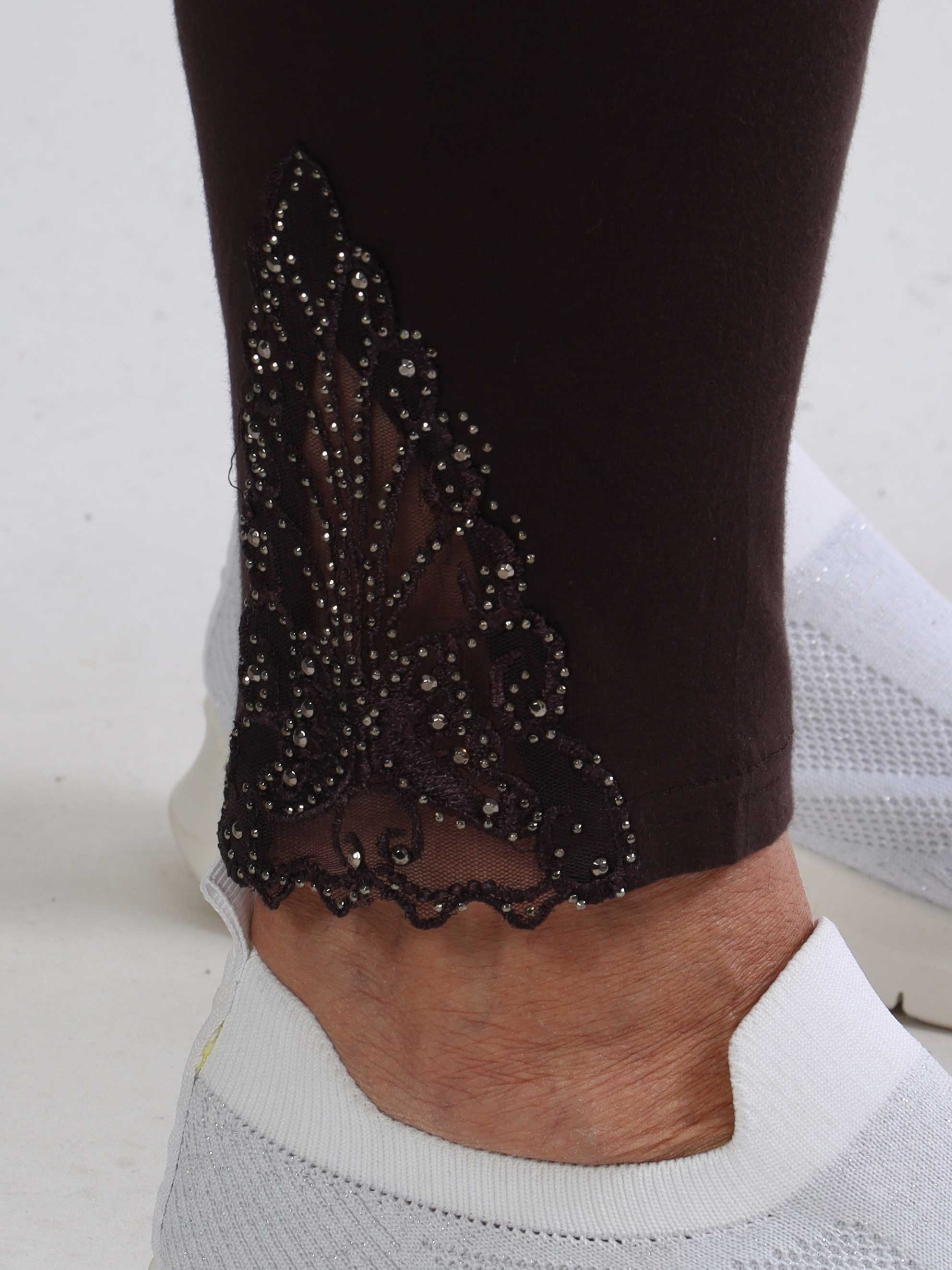 Jackie - Bløde leggings i viskose med blonde og similisten