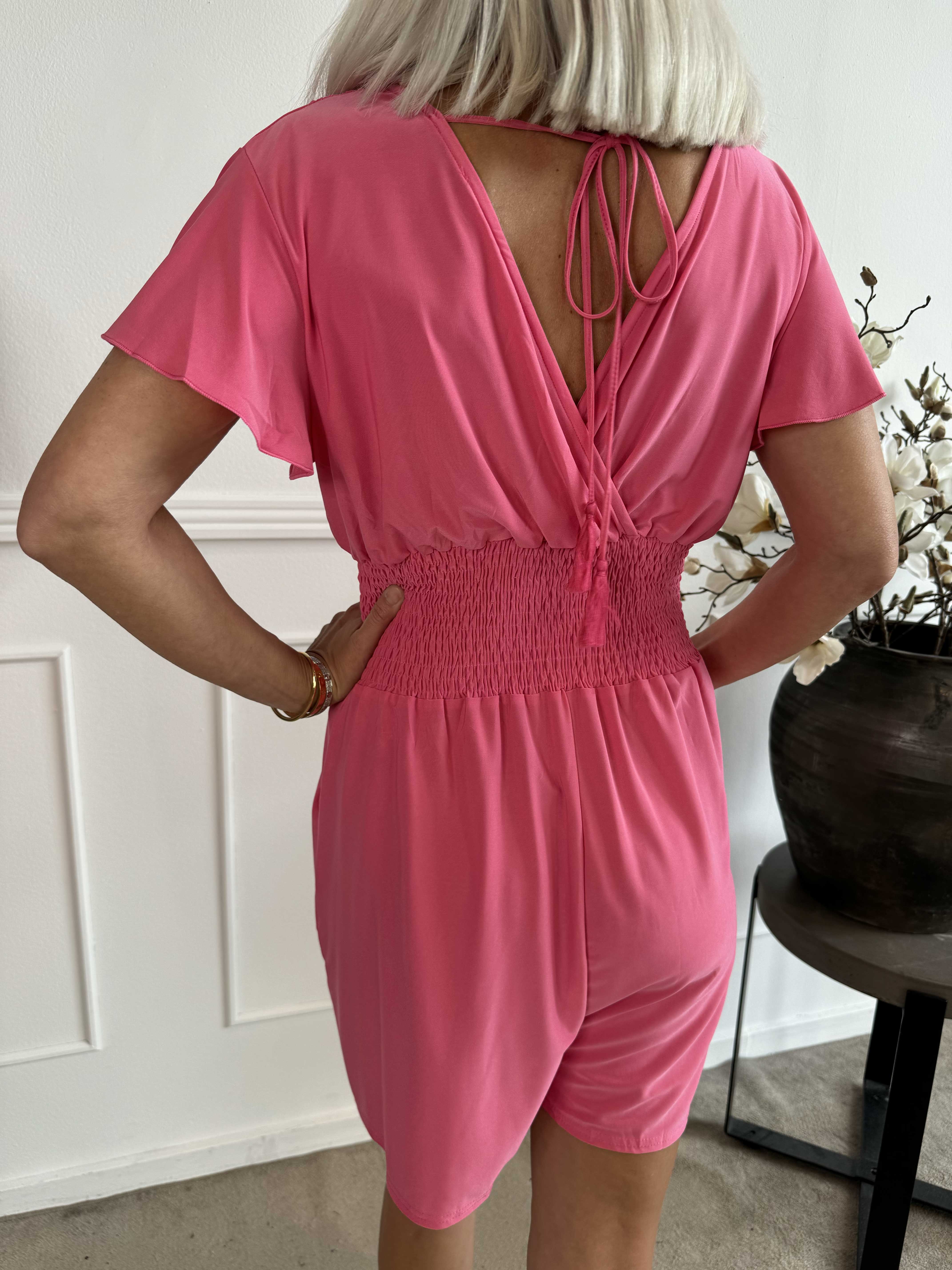 Pams Plain Playsuit - Elastisk playsuit med fickor