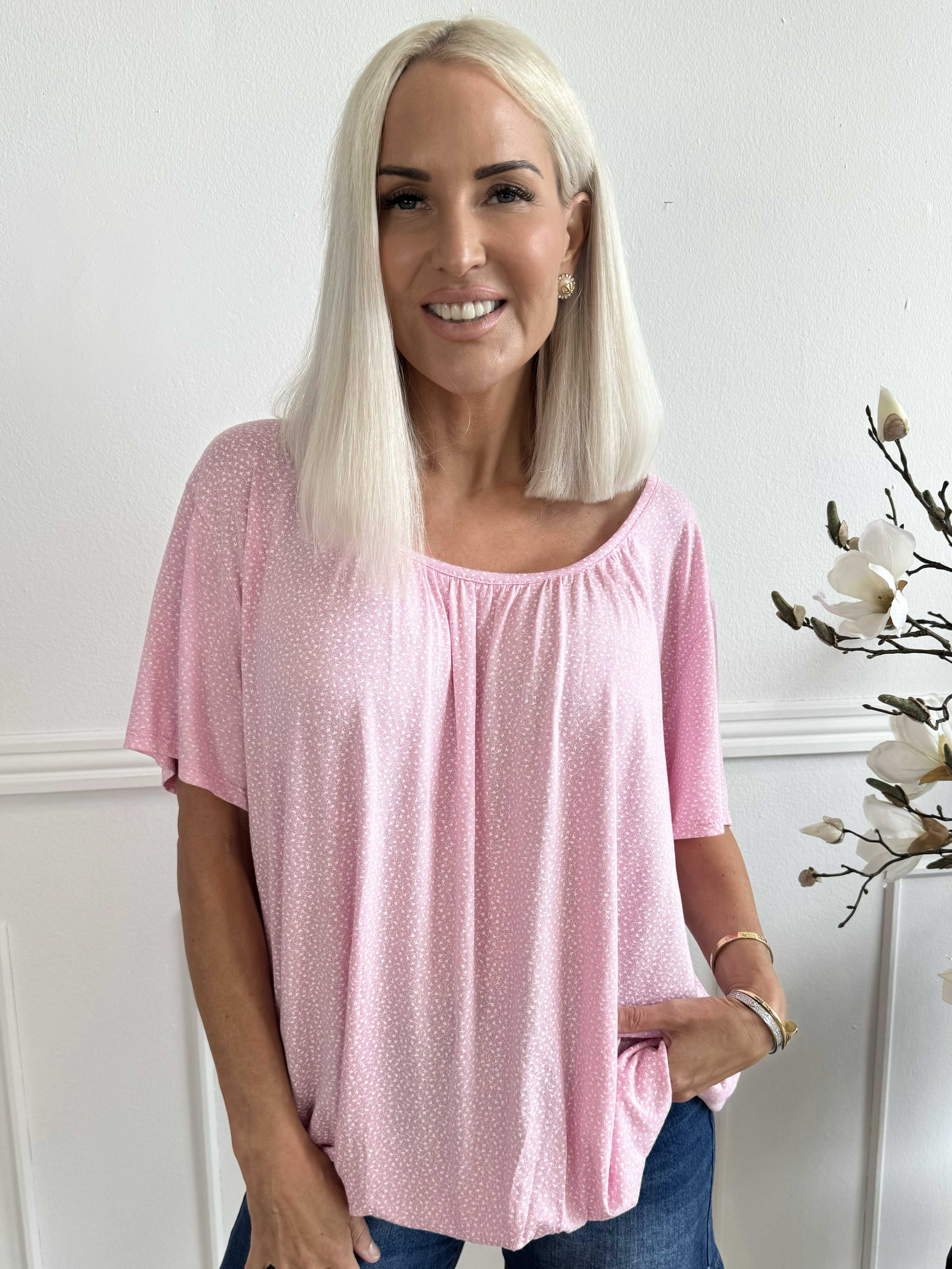 Miracle Flower T-shirt - Blus i viskos med resår nedtill