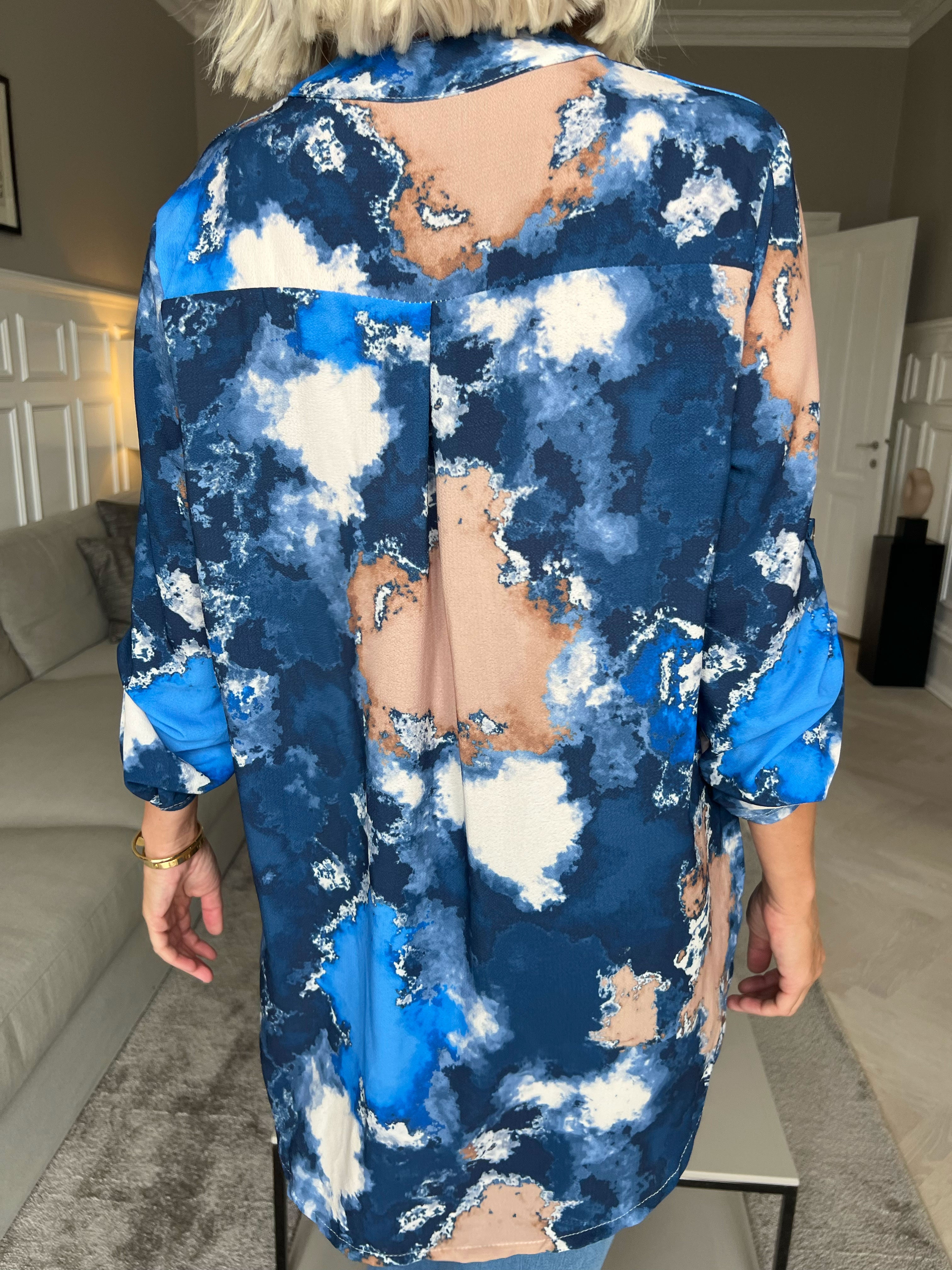Vanesa Batik - Tunika i batikmönster
