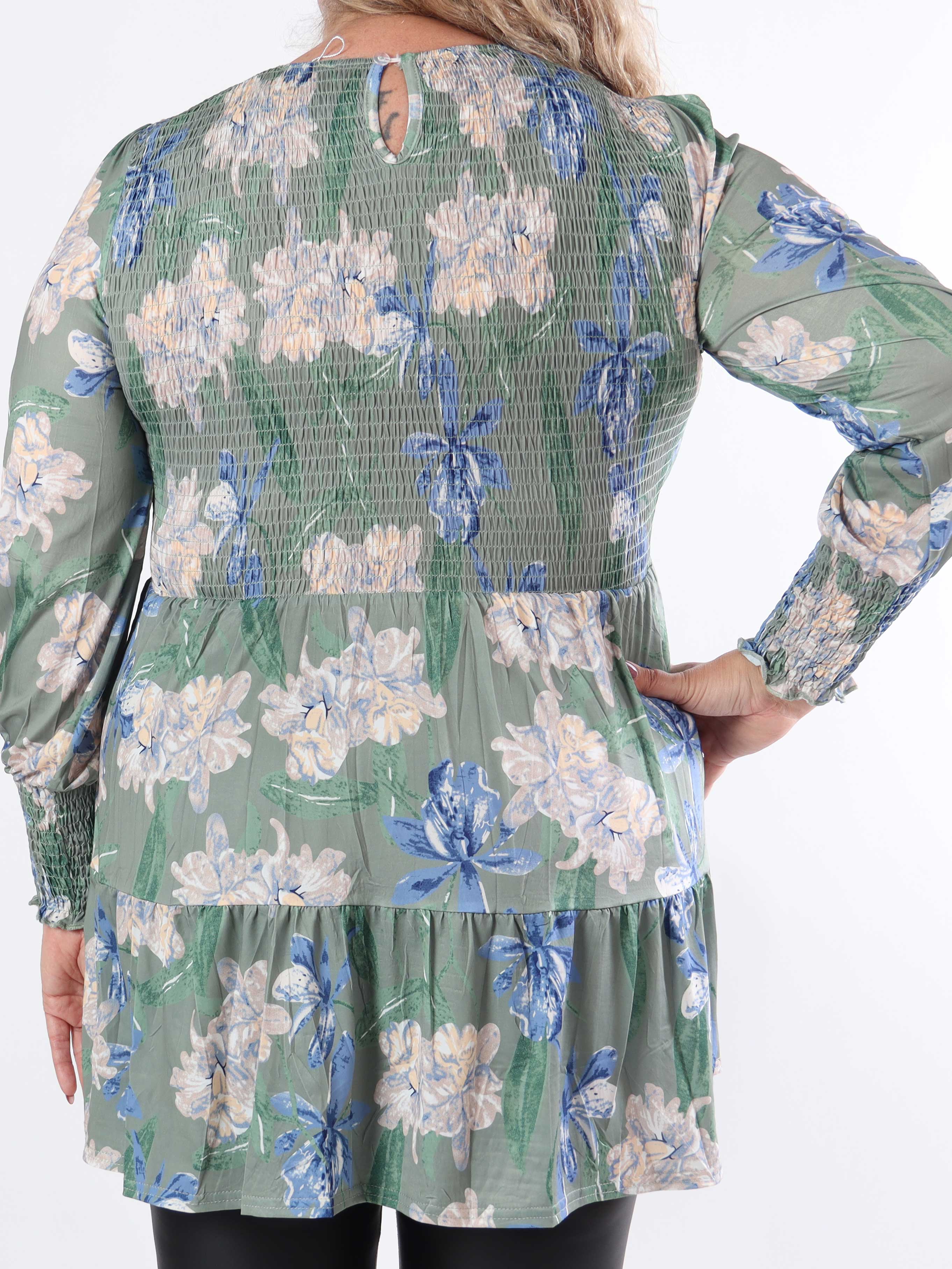 Kelly Flower Shirt - Elastisk plus size-blus med smock över bröstet