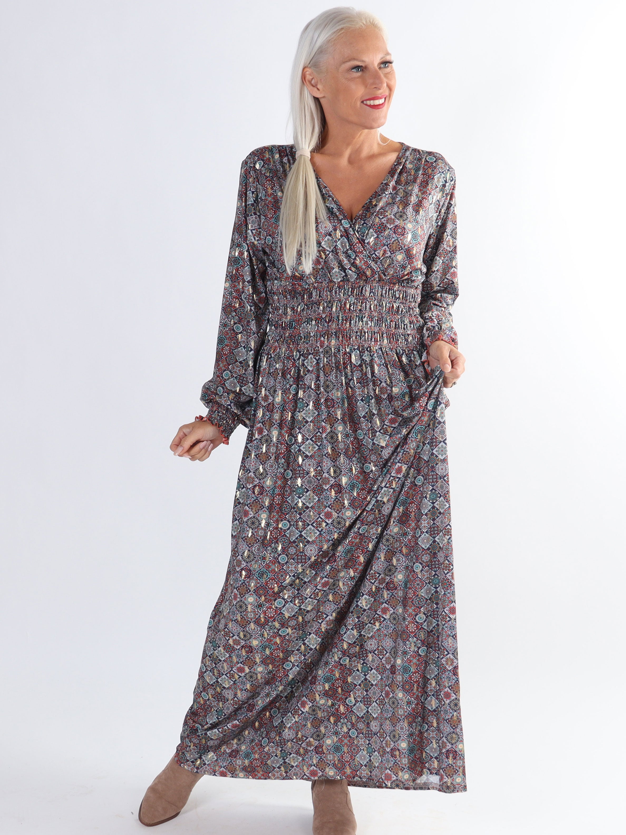 Pams Mosaic L/S - Plus size elastisk klänning i skrynkelfritt tyg med långa ärmar
