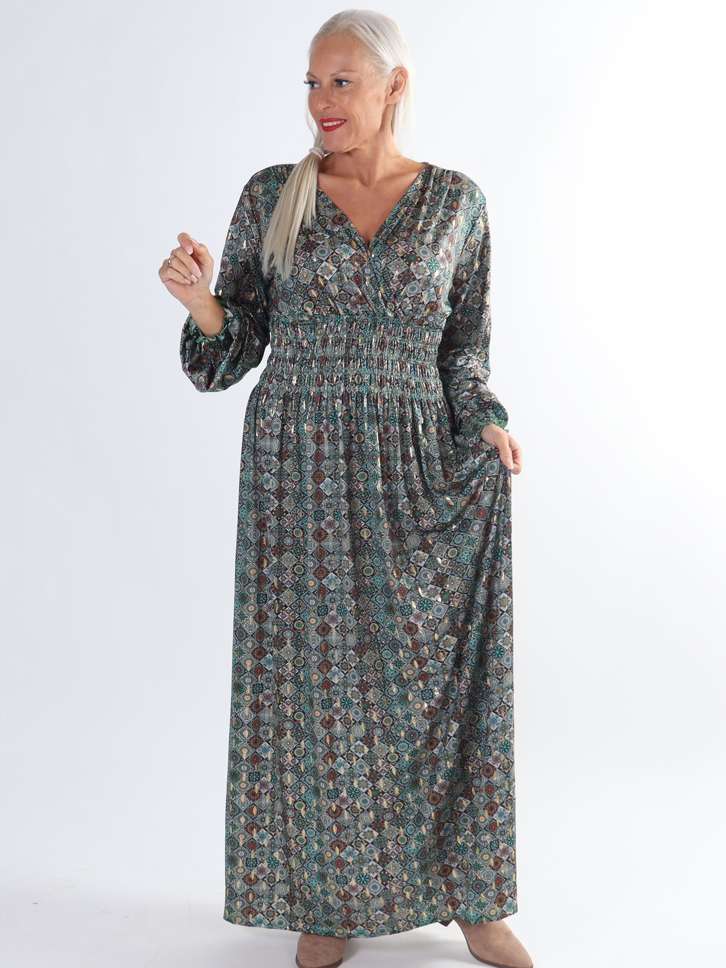 Pams Mosaic L/S - Plus size elastisk klänning i skrynkelfritt tyg med långa ärmar